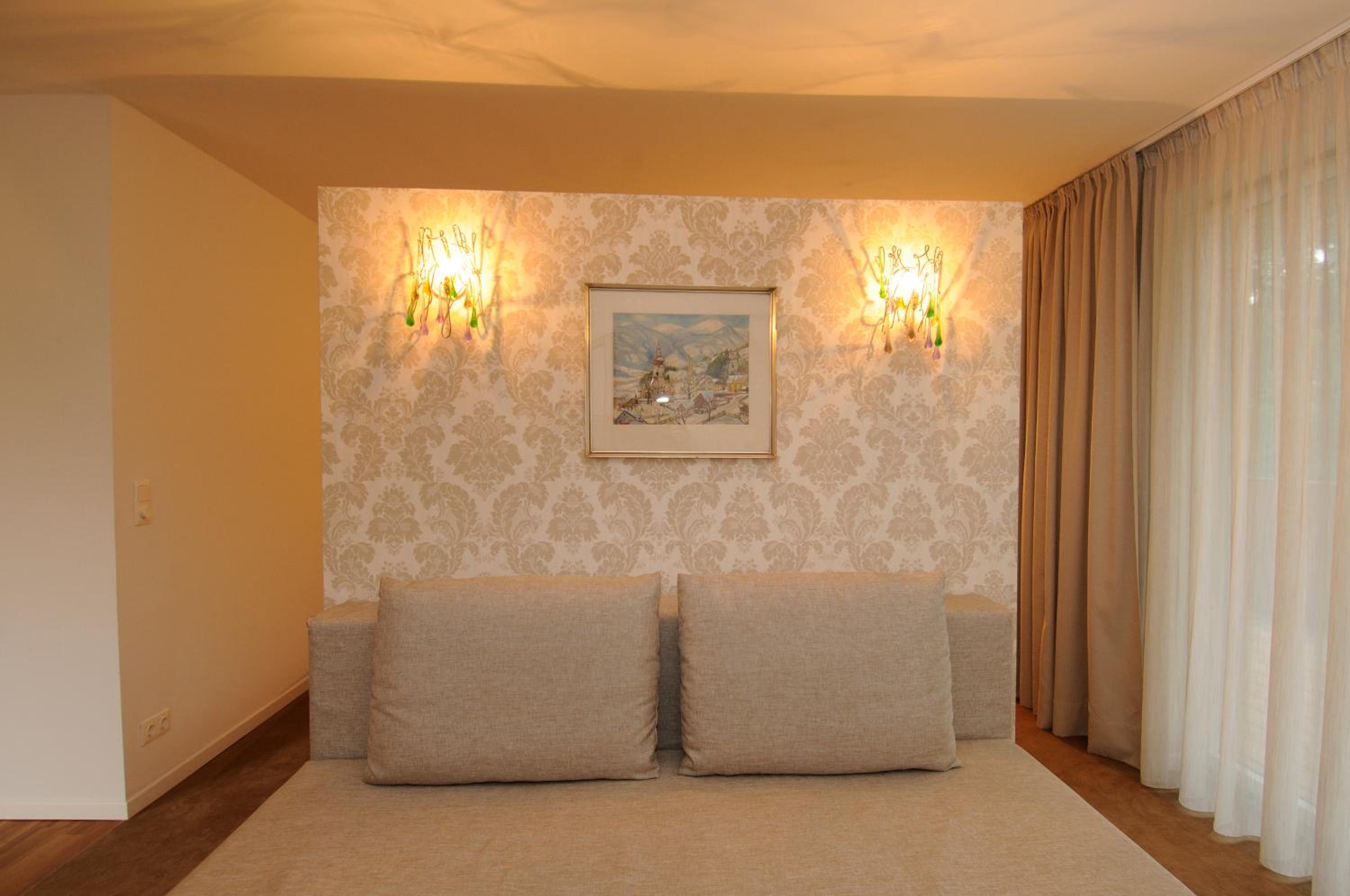 Three-Bedroom House photo 3