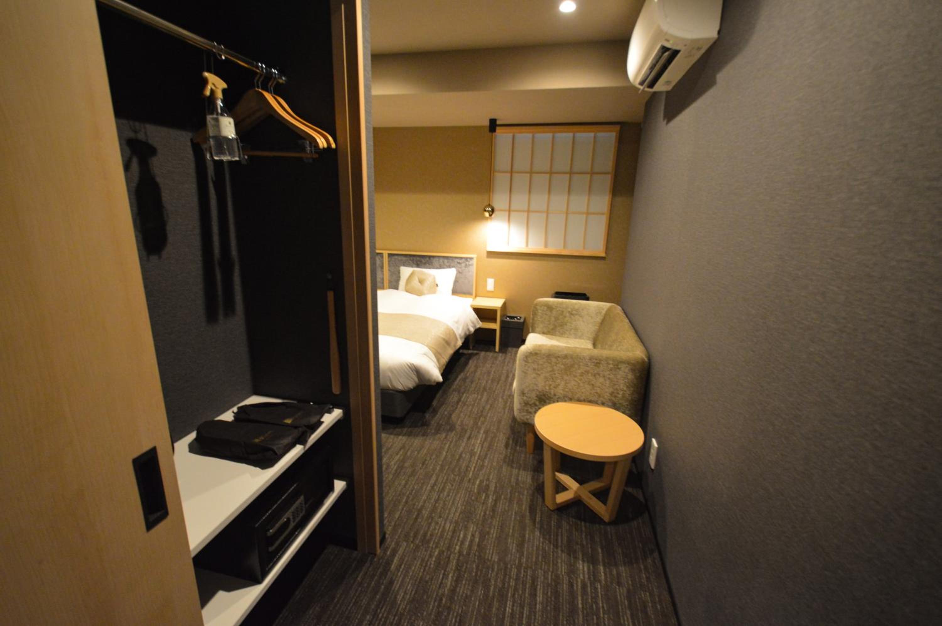 Standard Twin Room - Photo 1