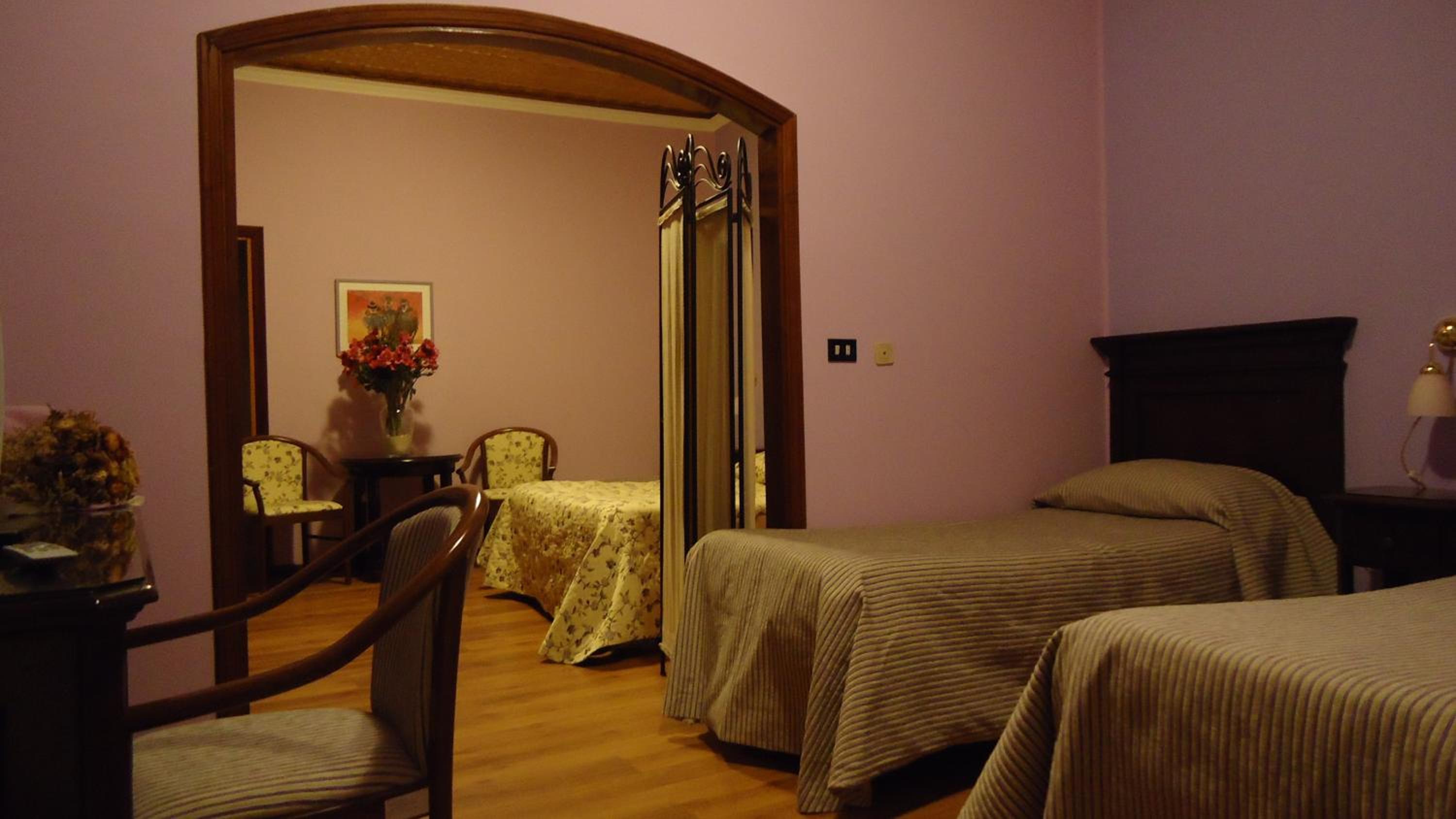 Quadruple Room - Photo 4