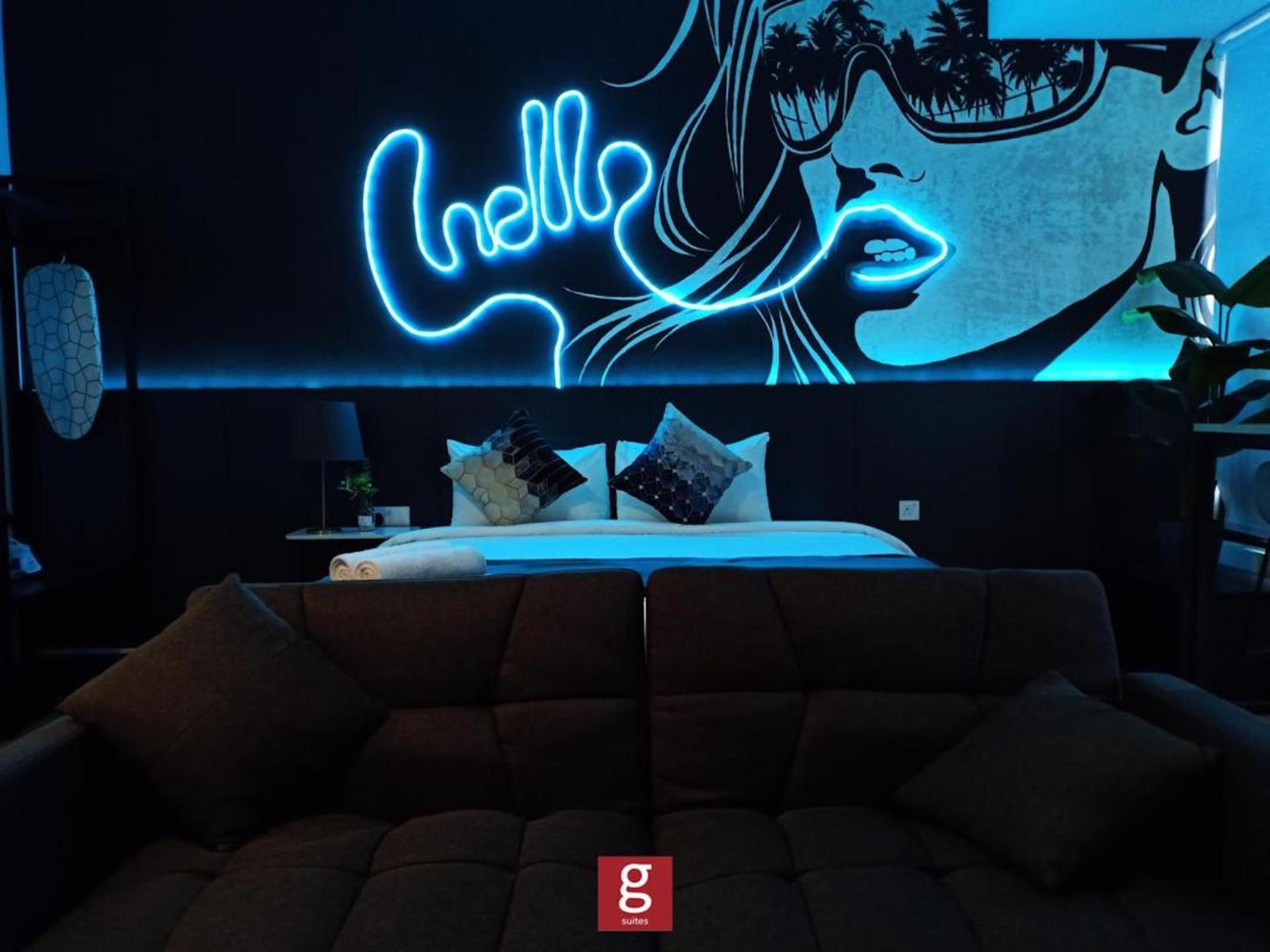 King Studio with Sofa Bed