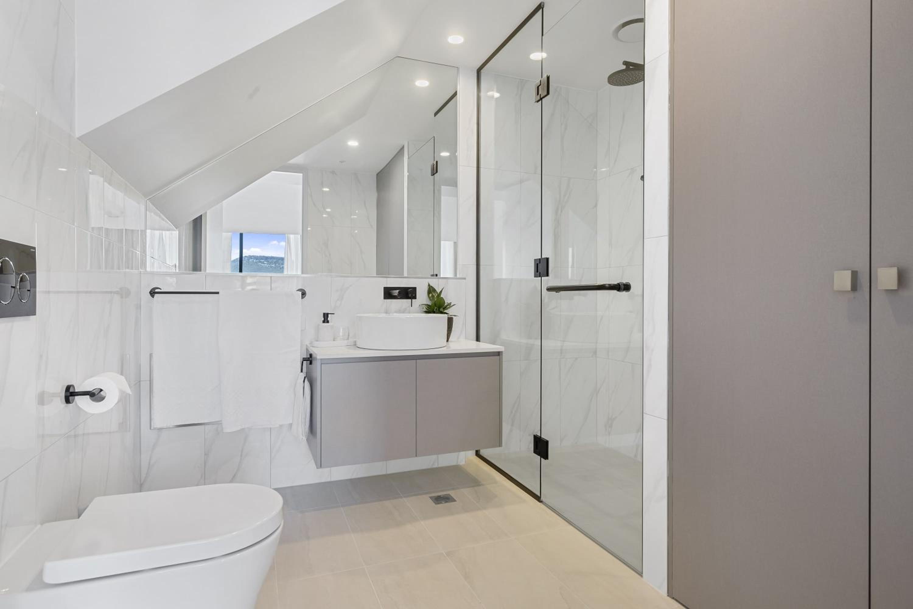 Penthouse Apartment thumbnail 5