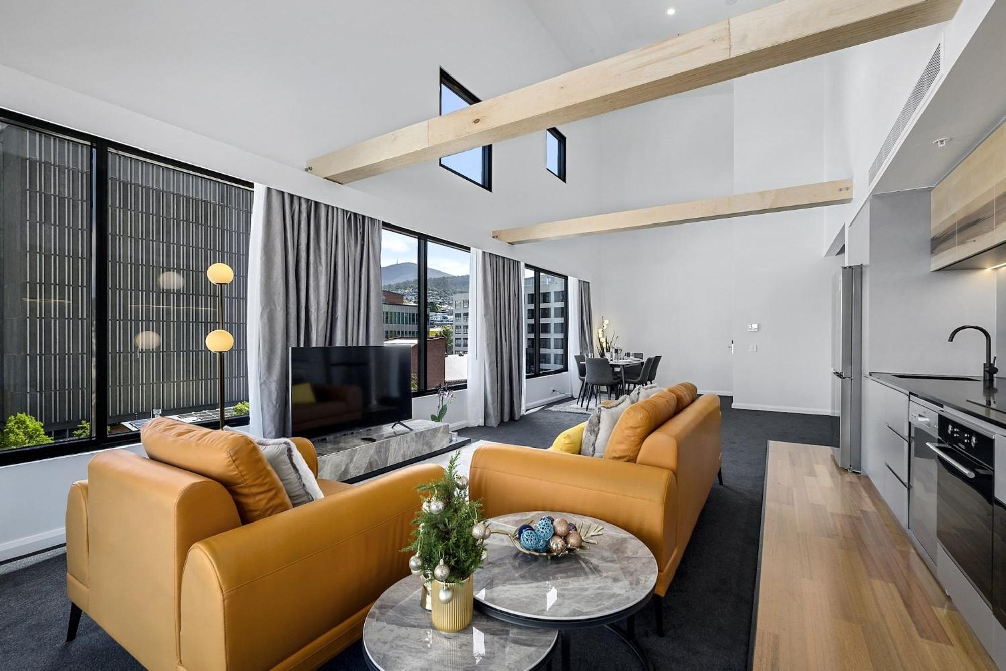 Penthouse Apartment - Photo 4