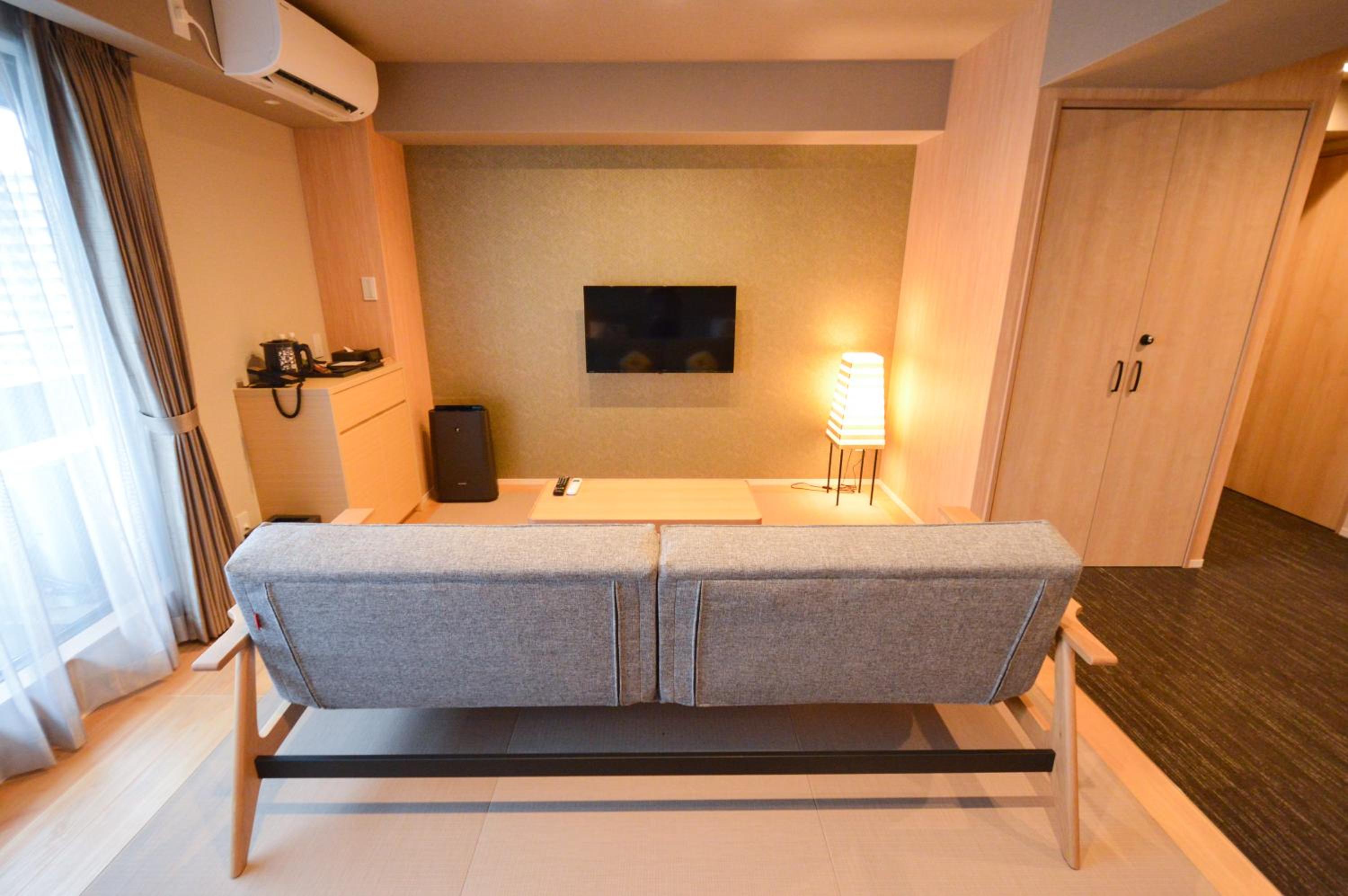 Deluxe Twin Room - Photo 12