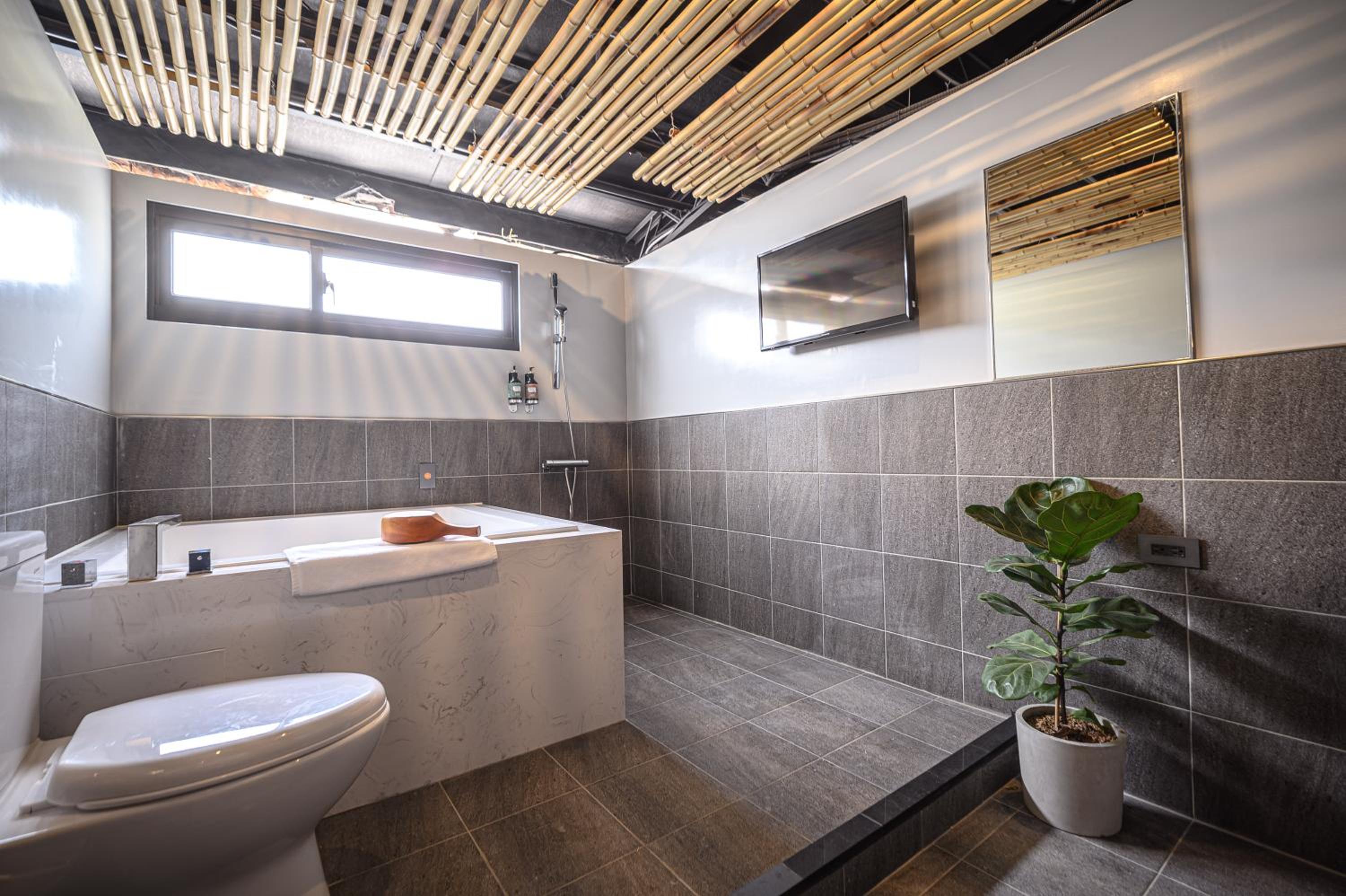 Hotspring Hourly Room (2 hours)