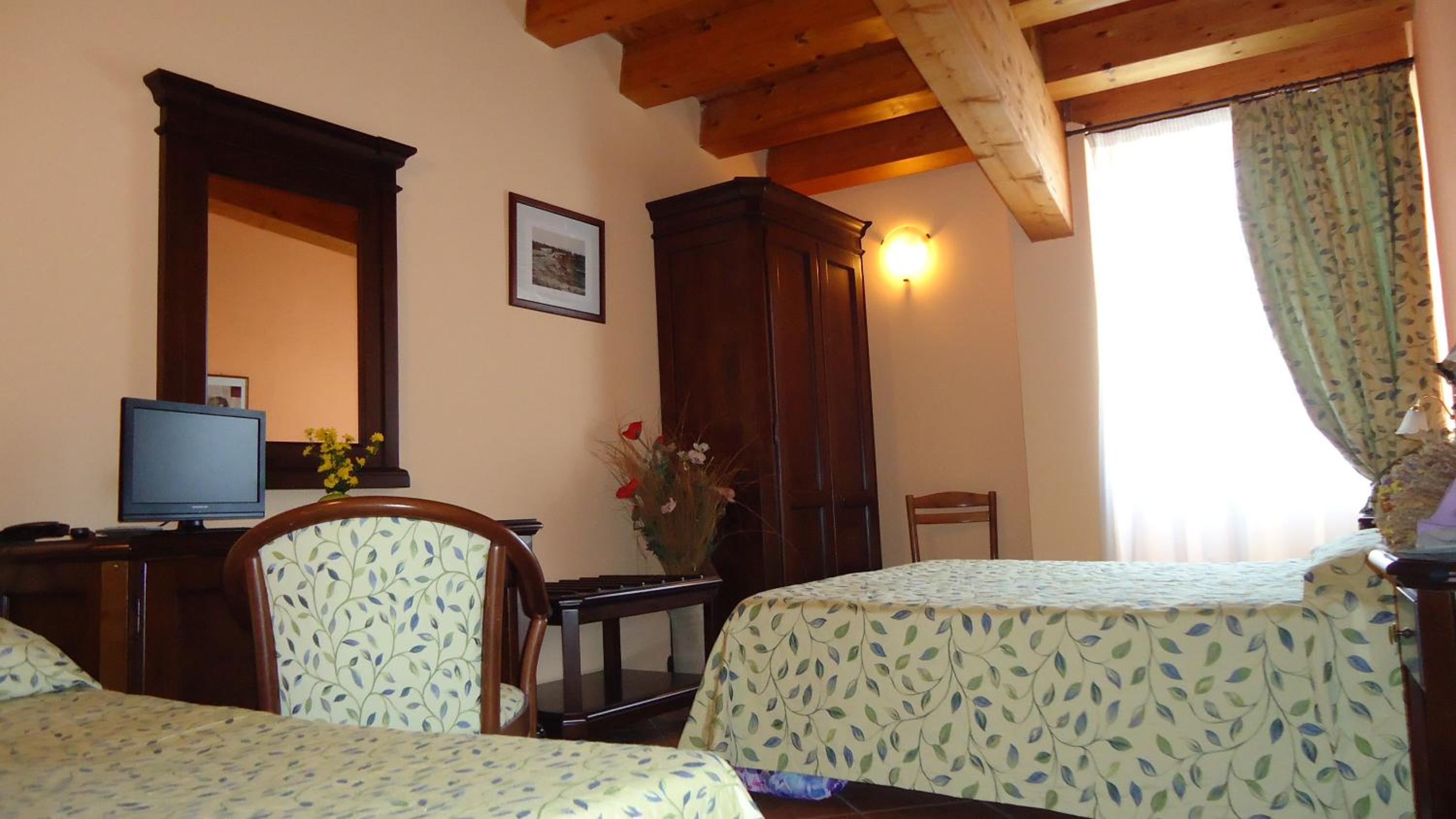 Triple Room - Photo 5