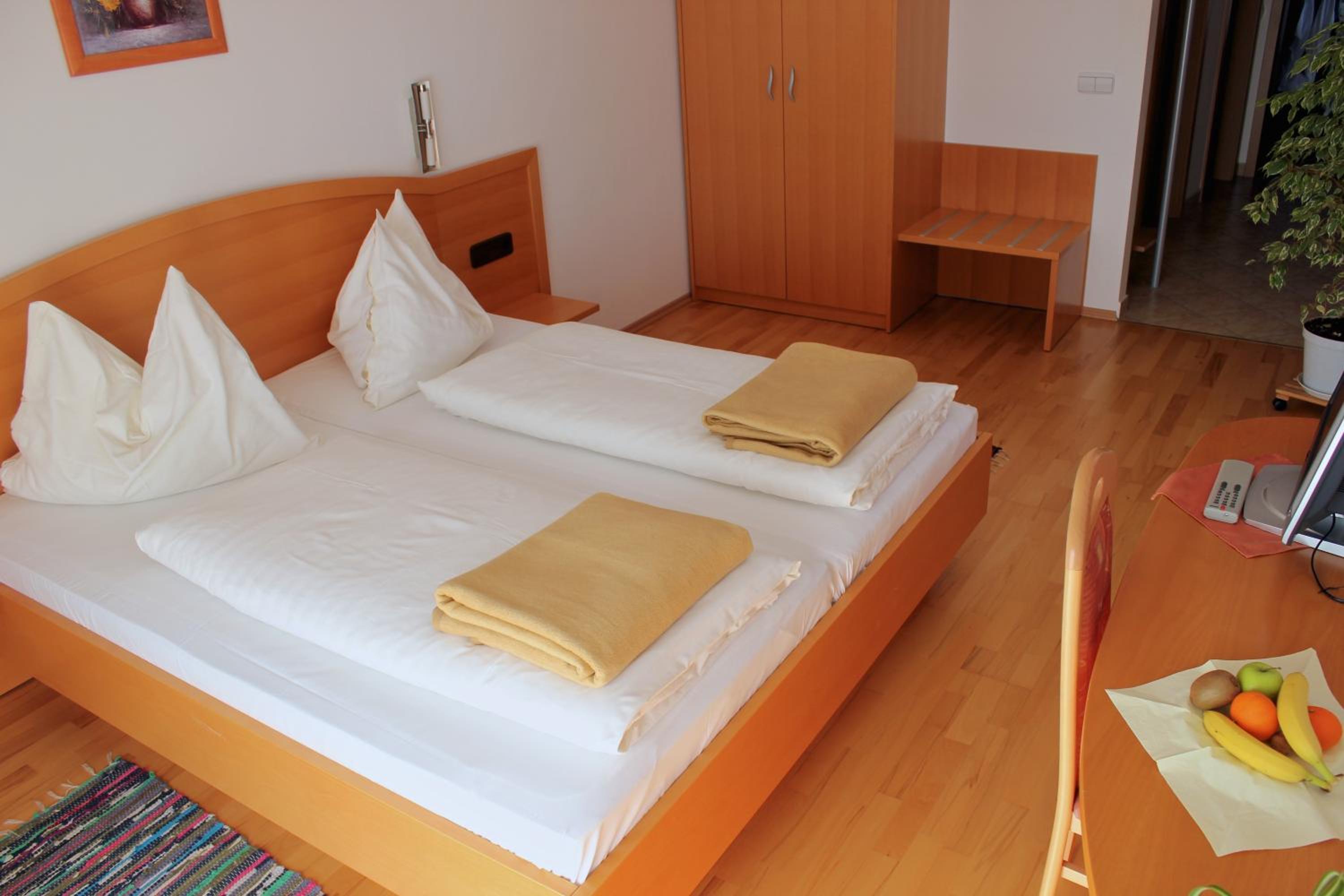 Double Room - Photo 1