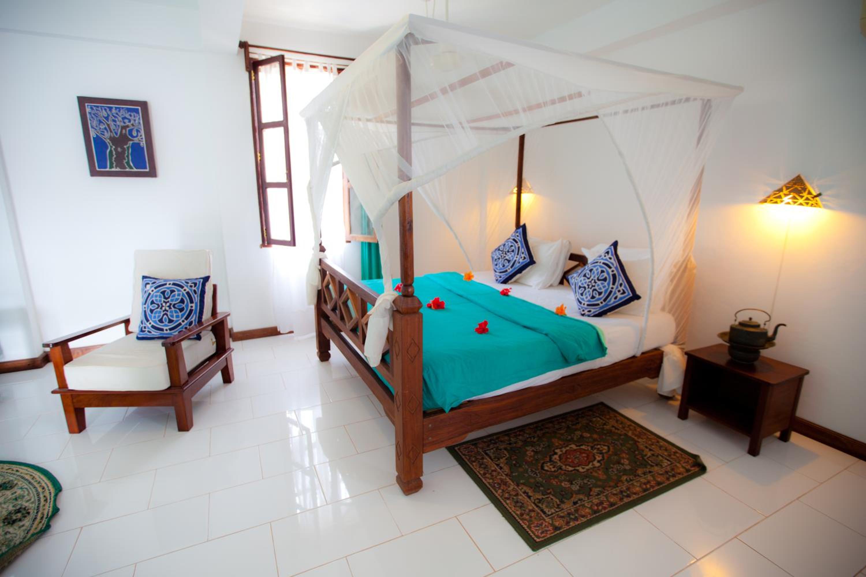 Honeymoon Suite