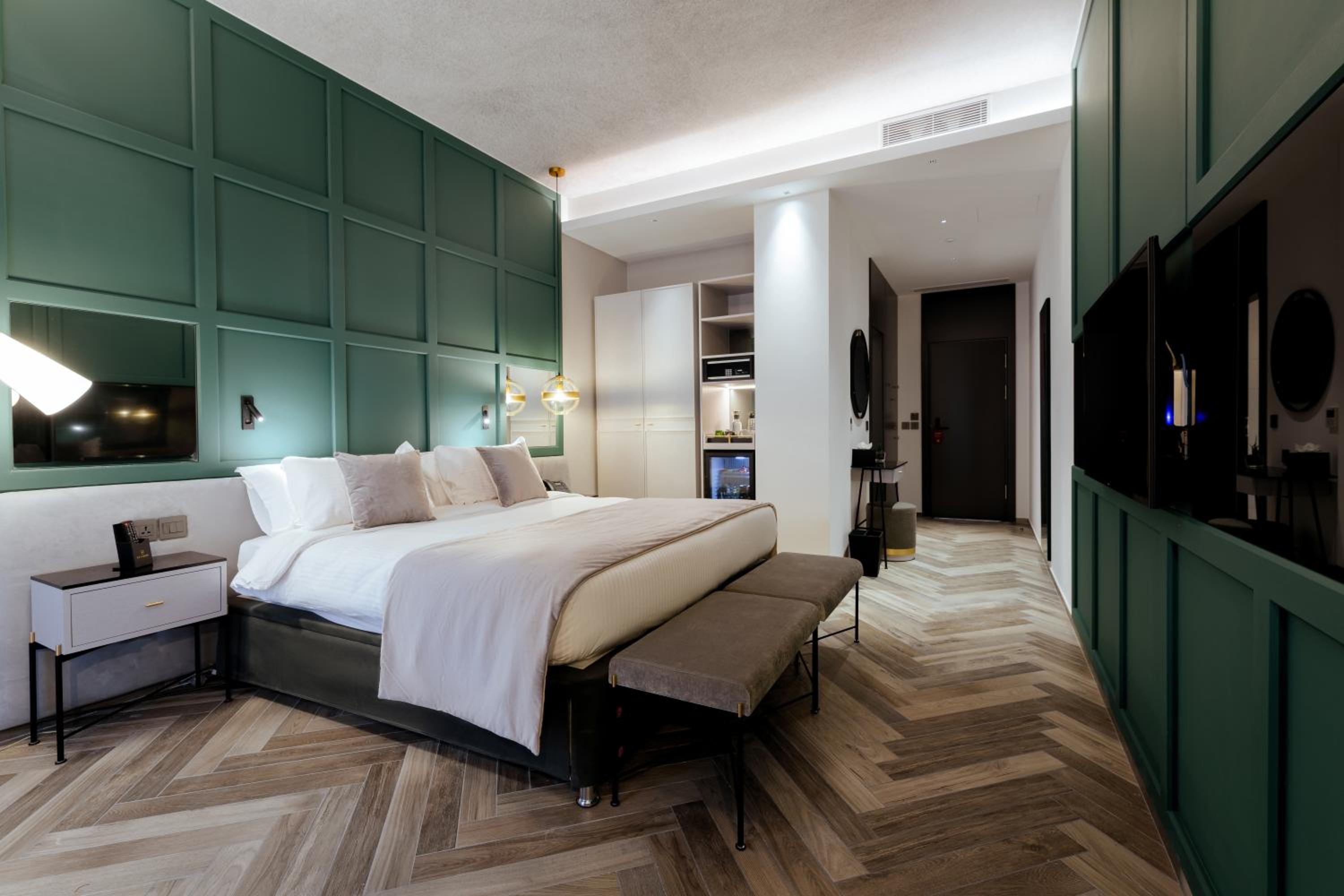 Deluxe Double or Twin Room - Photo 4