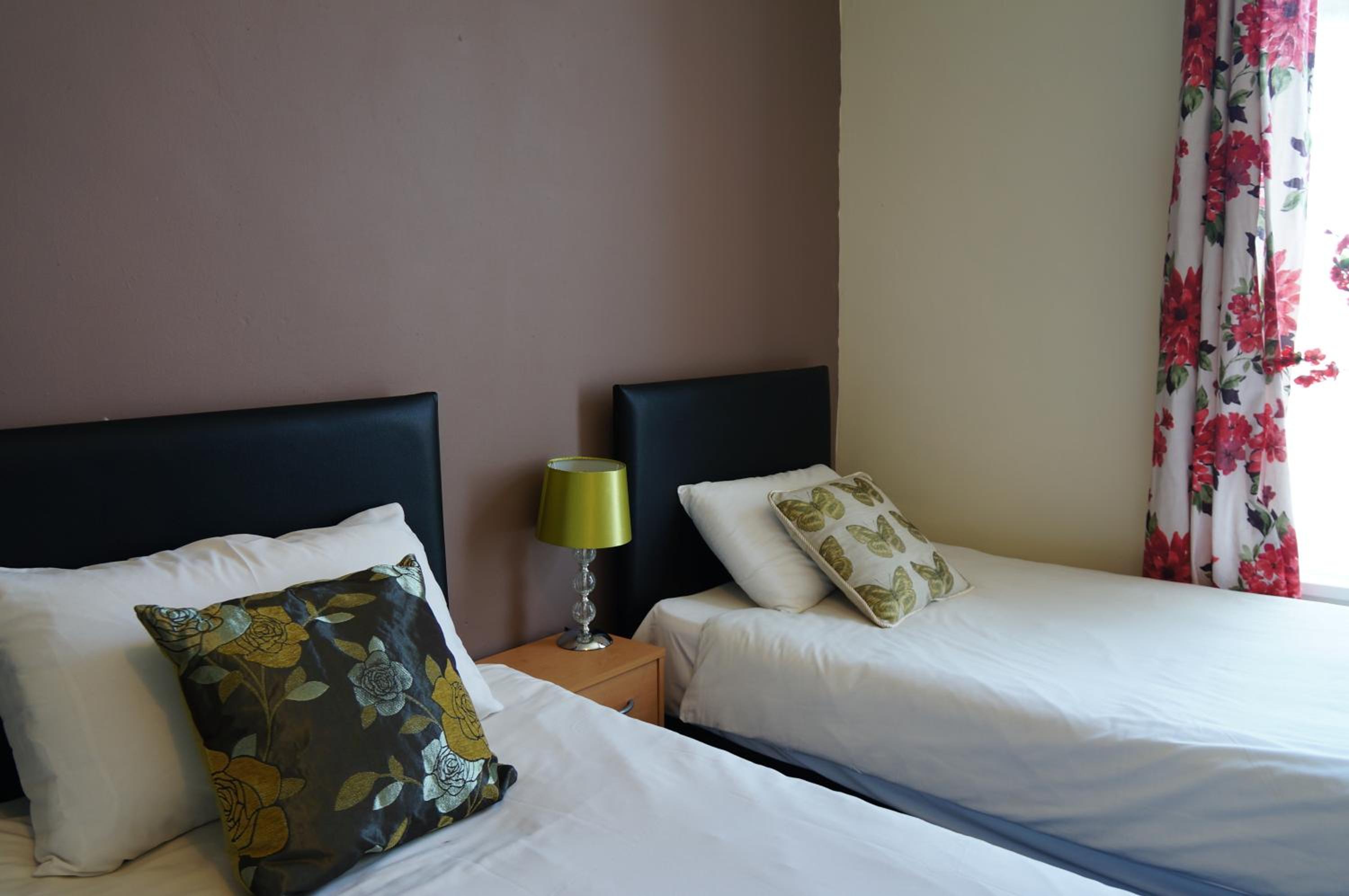 Twin Room en suite - Photo 2