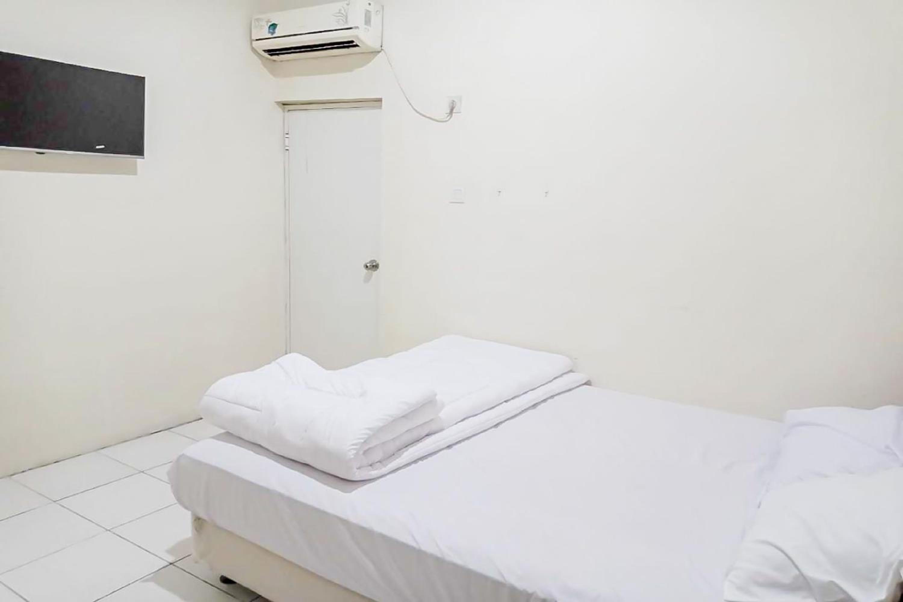 Standard Double Room - Photo 3