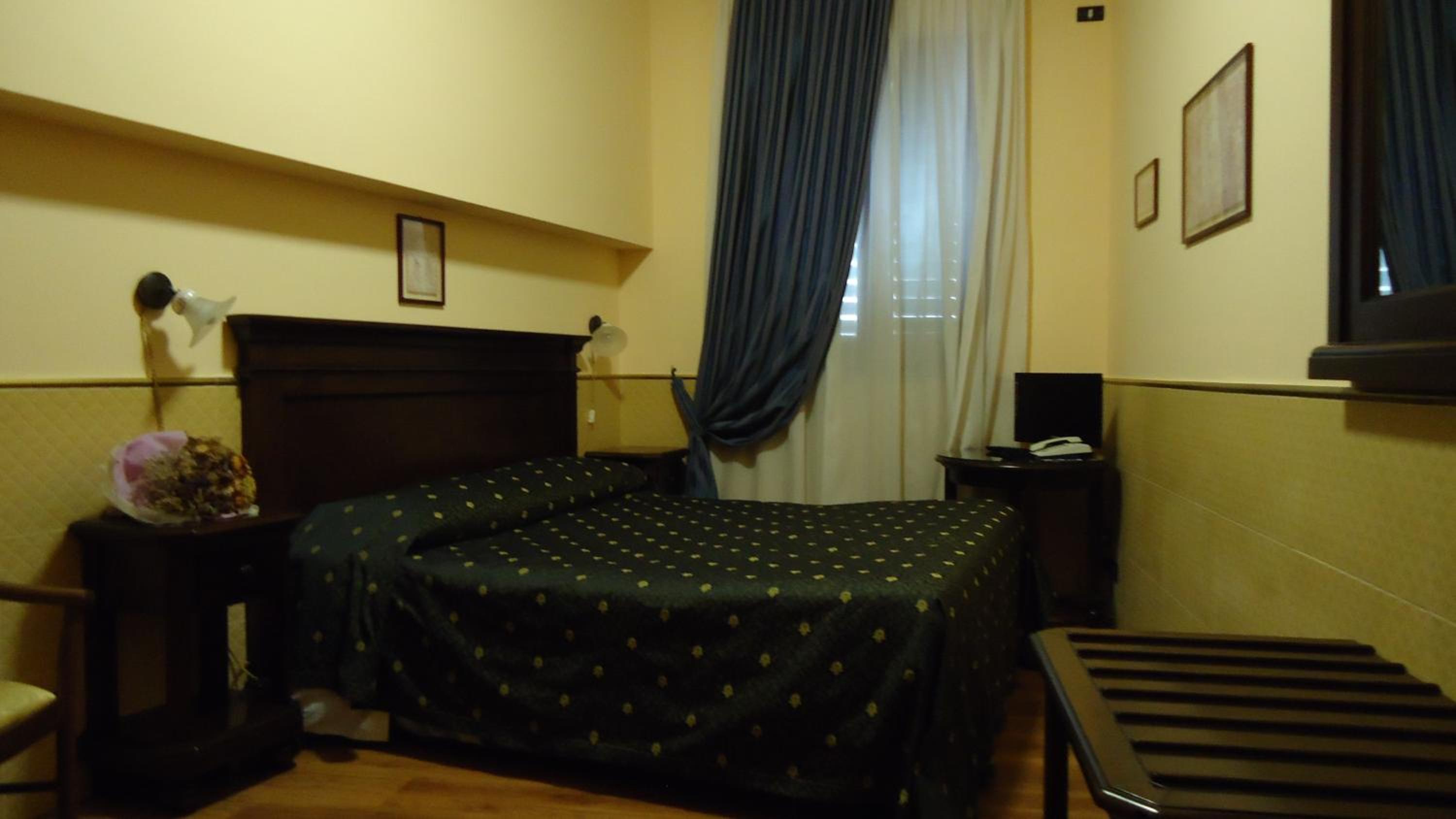 Double or Twin Room - Photo 1
