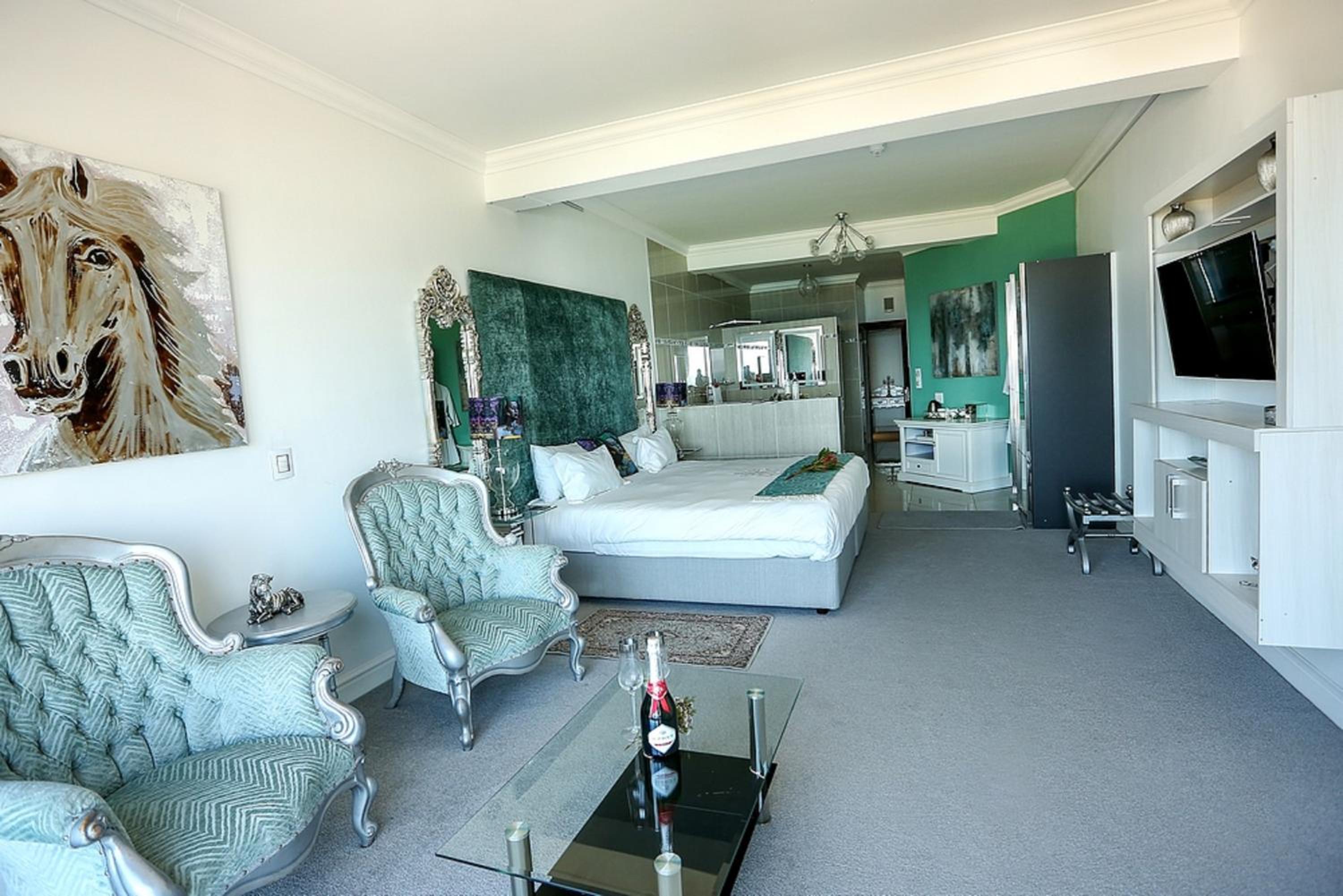Platinum Penthouse Superior Suite