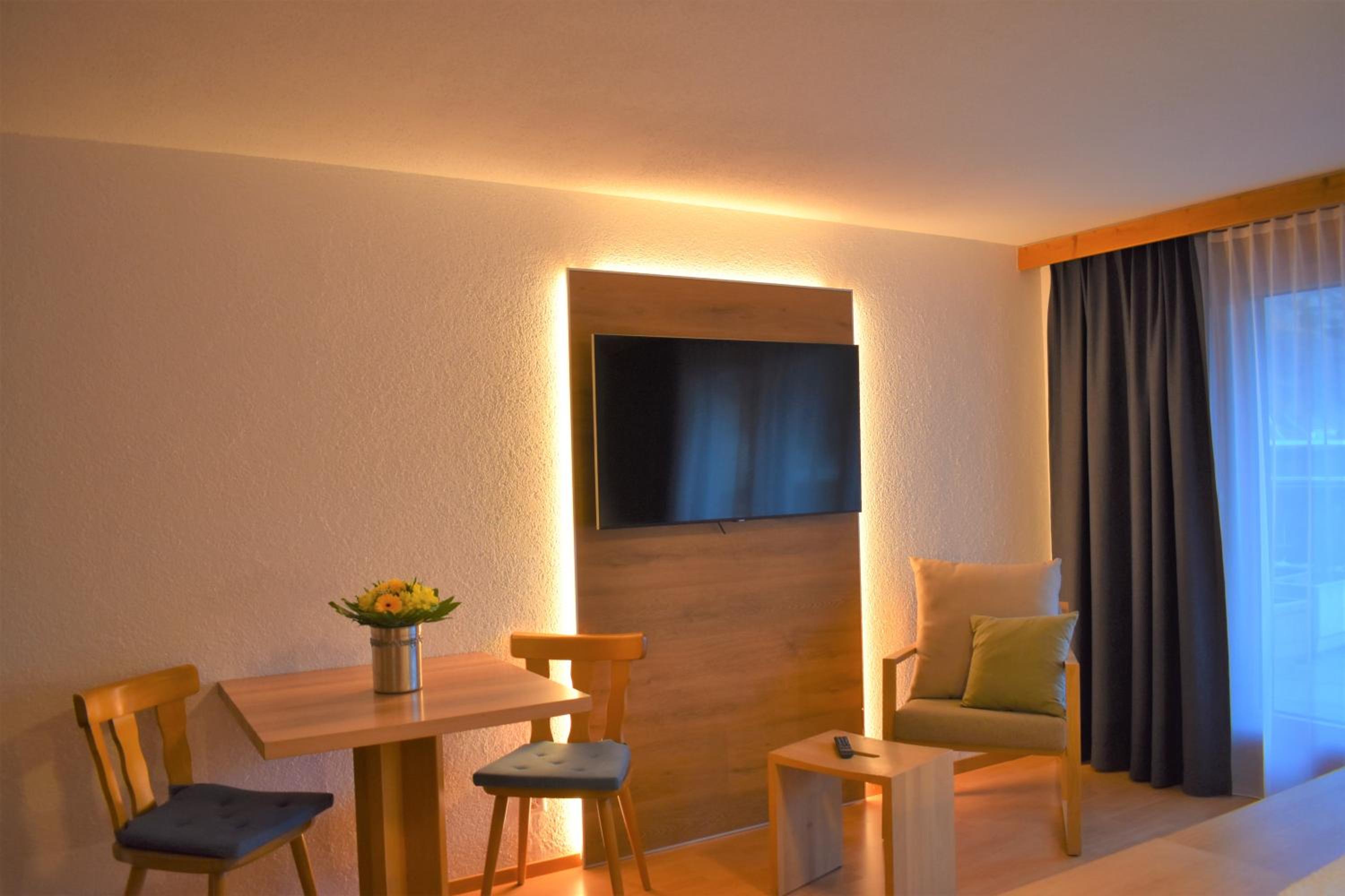 Studio with Balcony photo 2