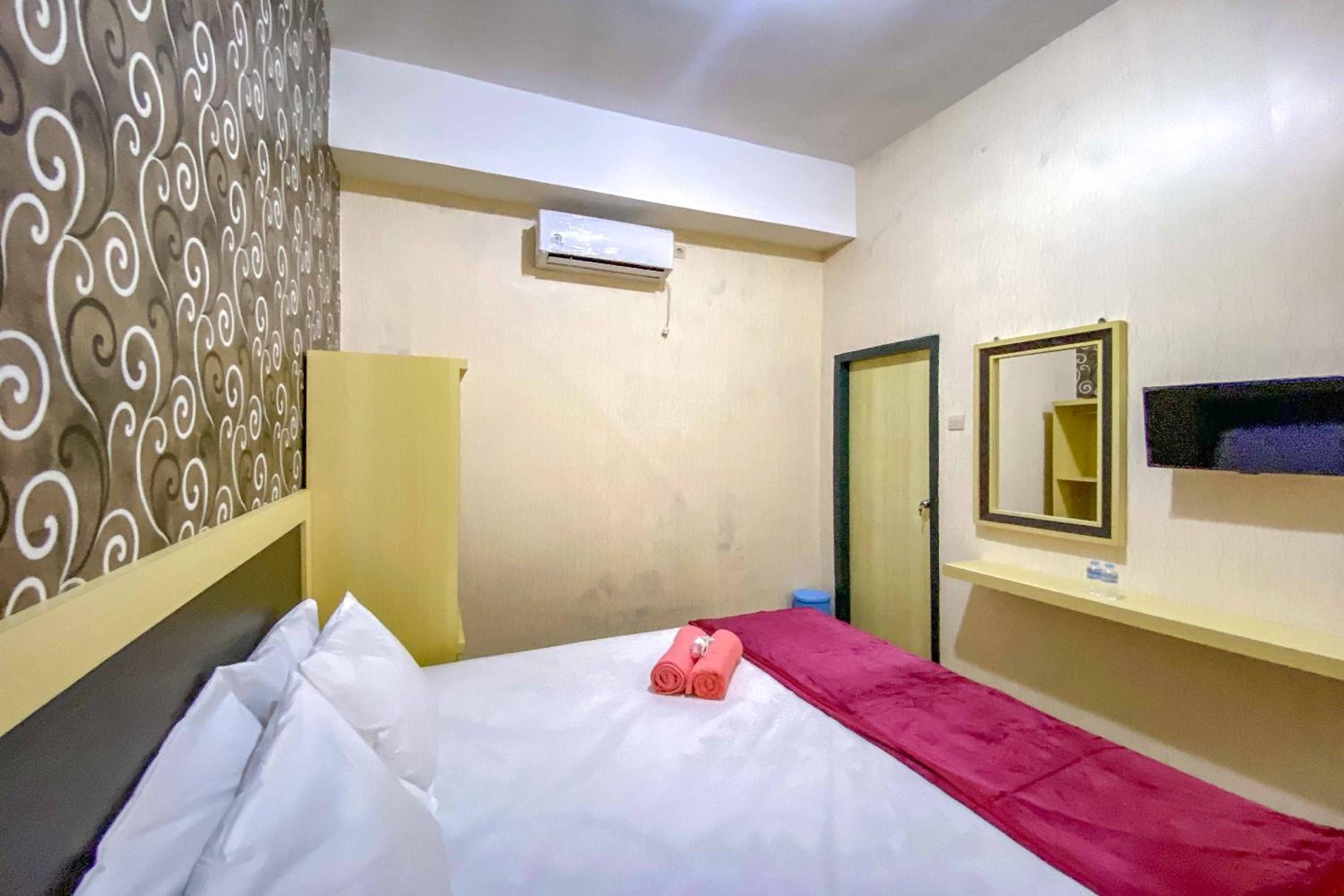Standard Double Room - Photo 7