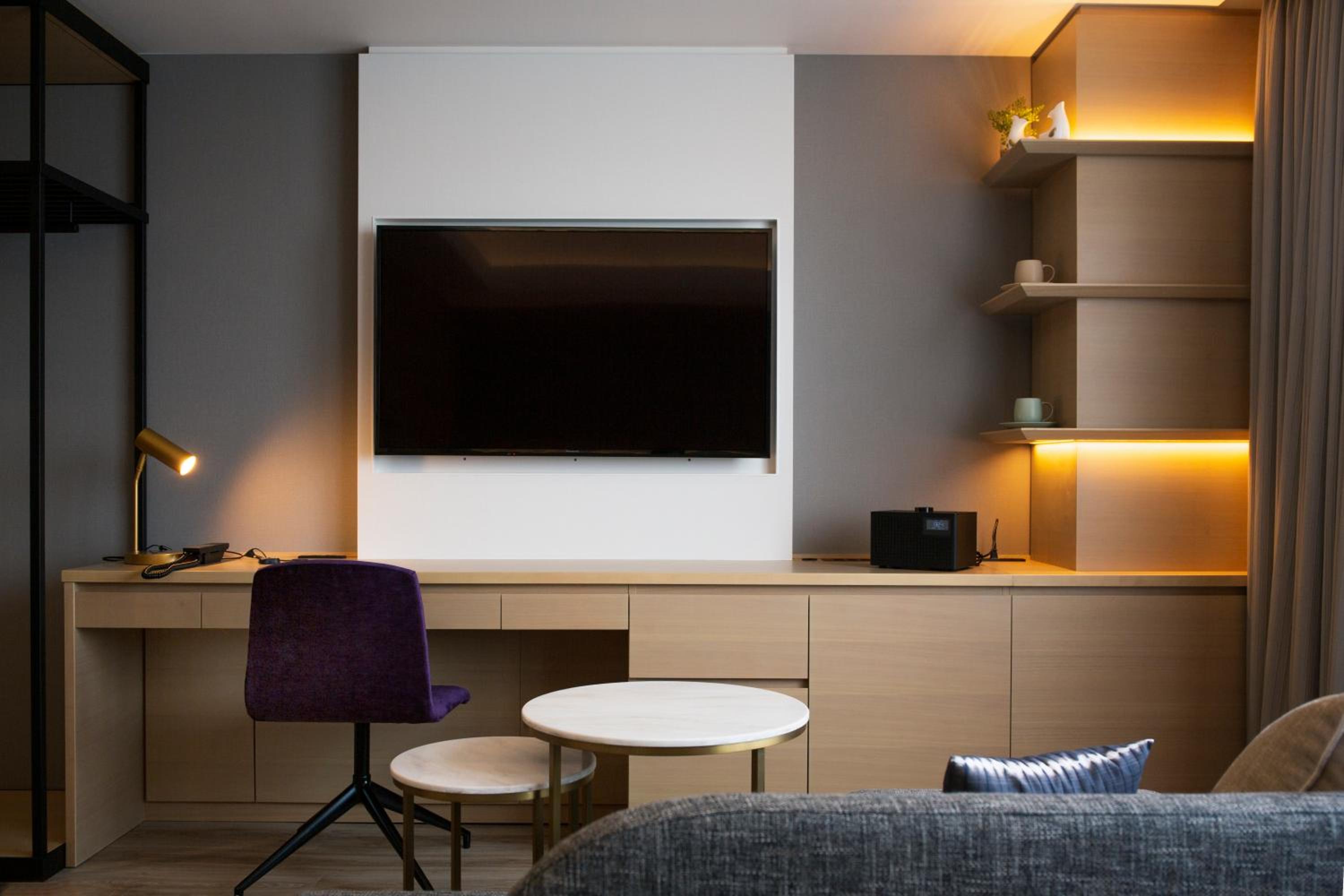 Premier Twin Room - Photo 17