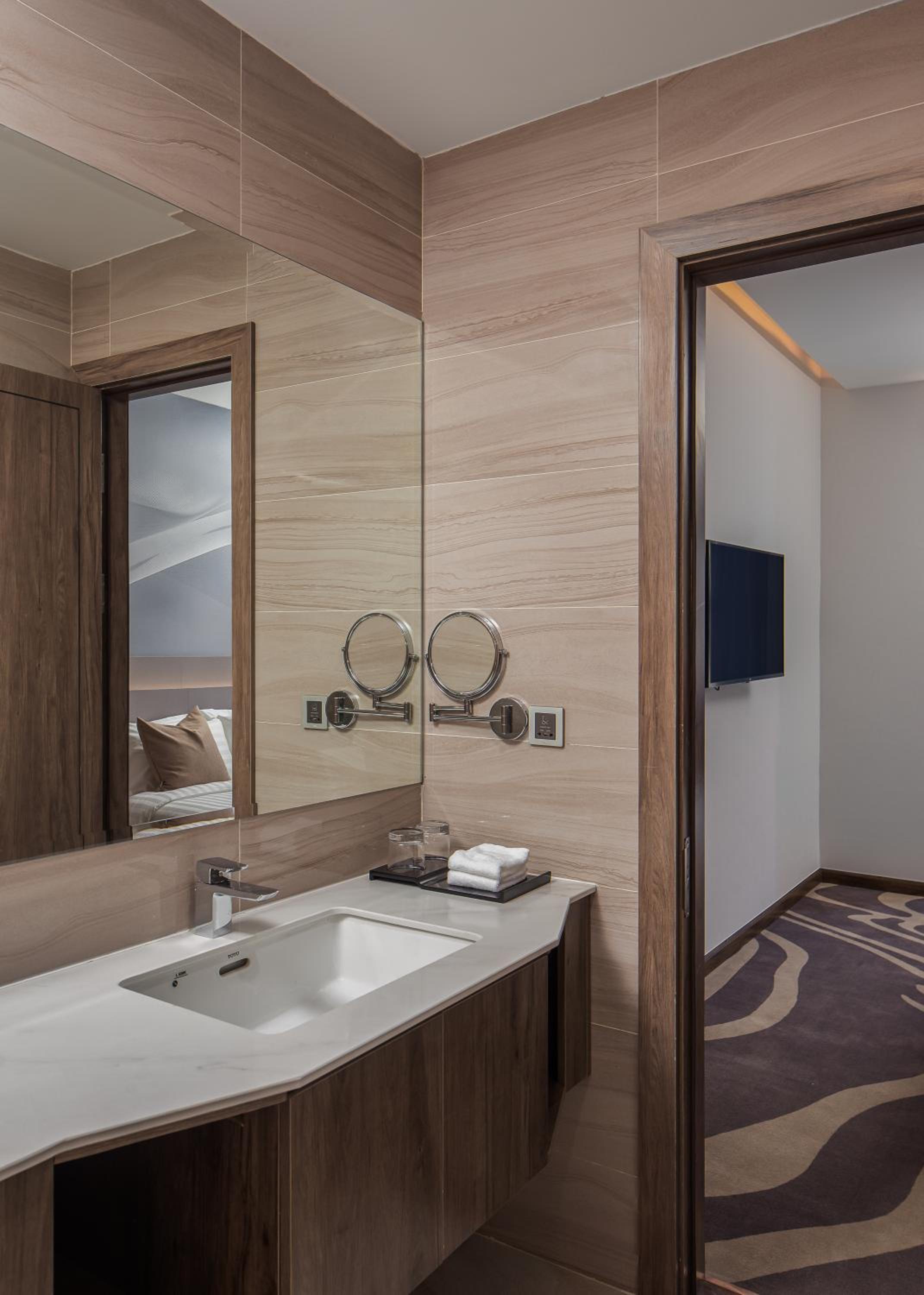 Sensory Suite - Photo 5