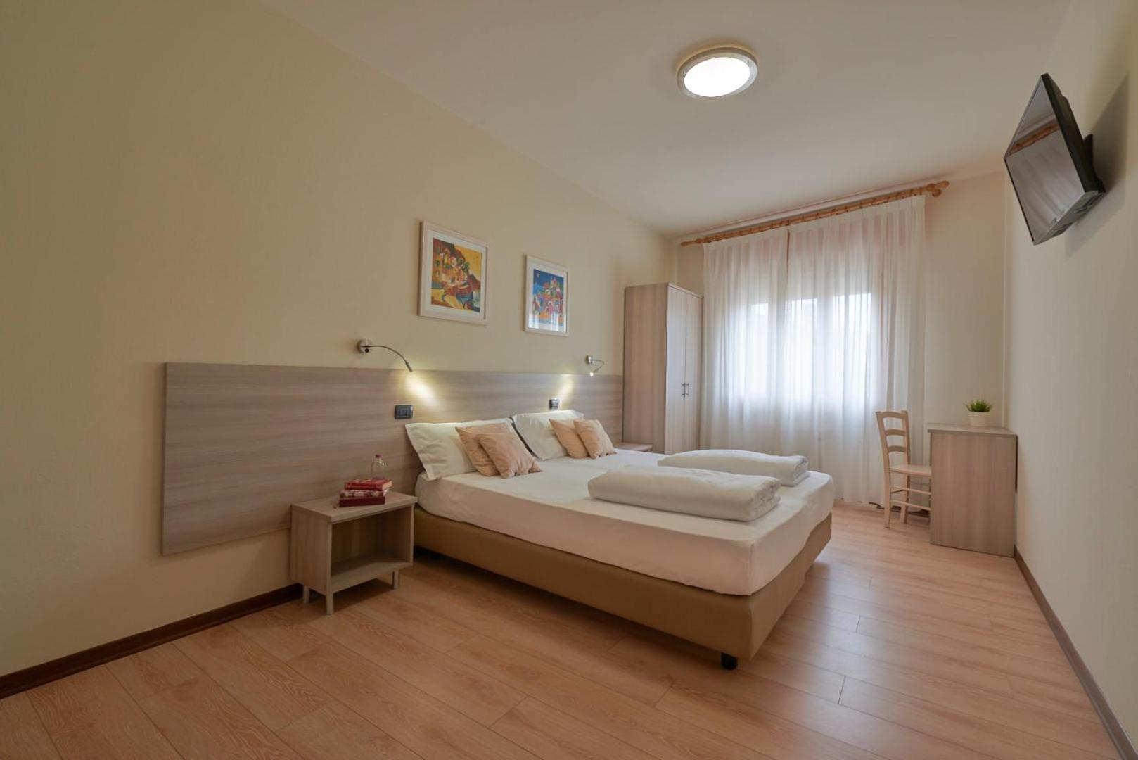 Double or Twin Room - Photo 1