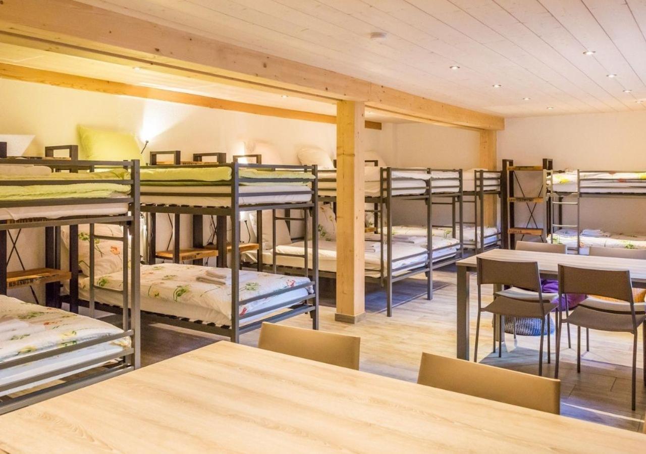 Mixed Dormitory Room photo 1