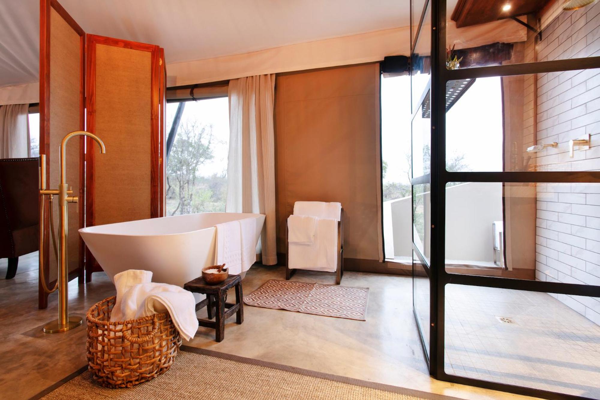 King Room with Lake View photo 3