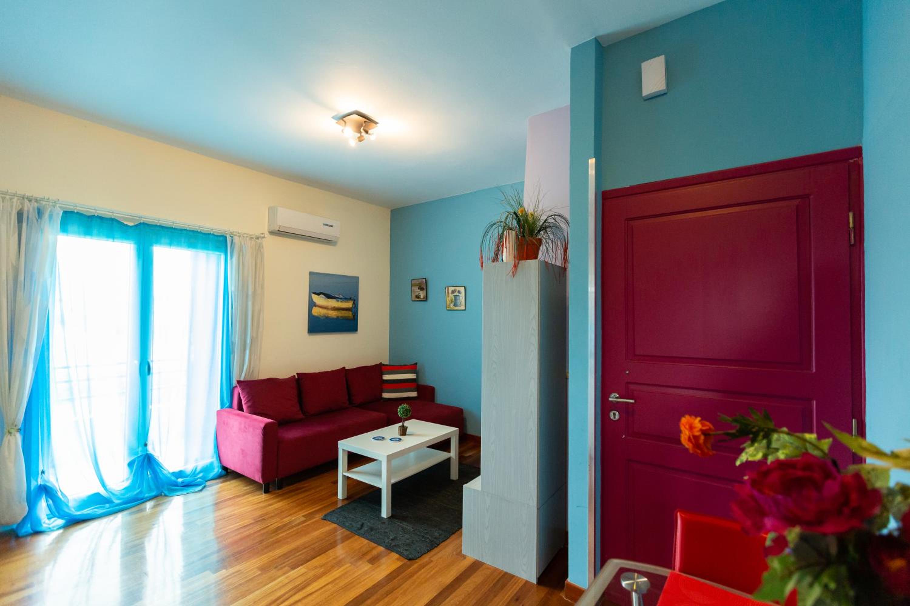 Apartment with Mountain View photo 3
