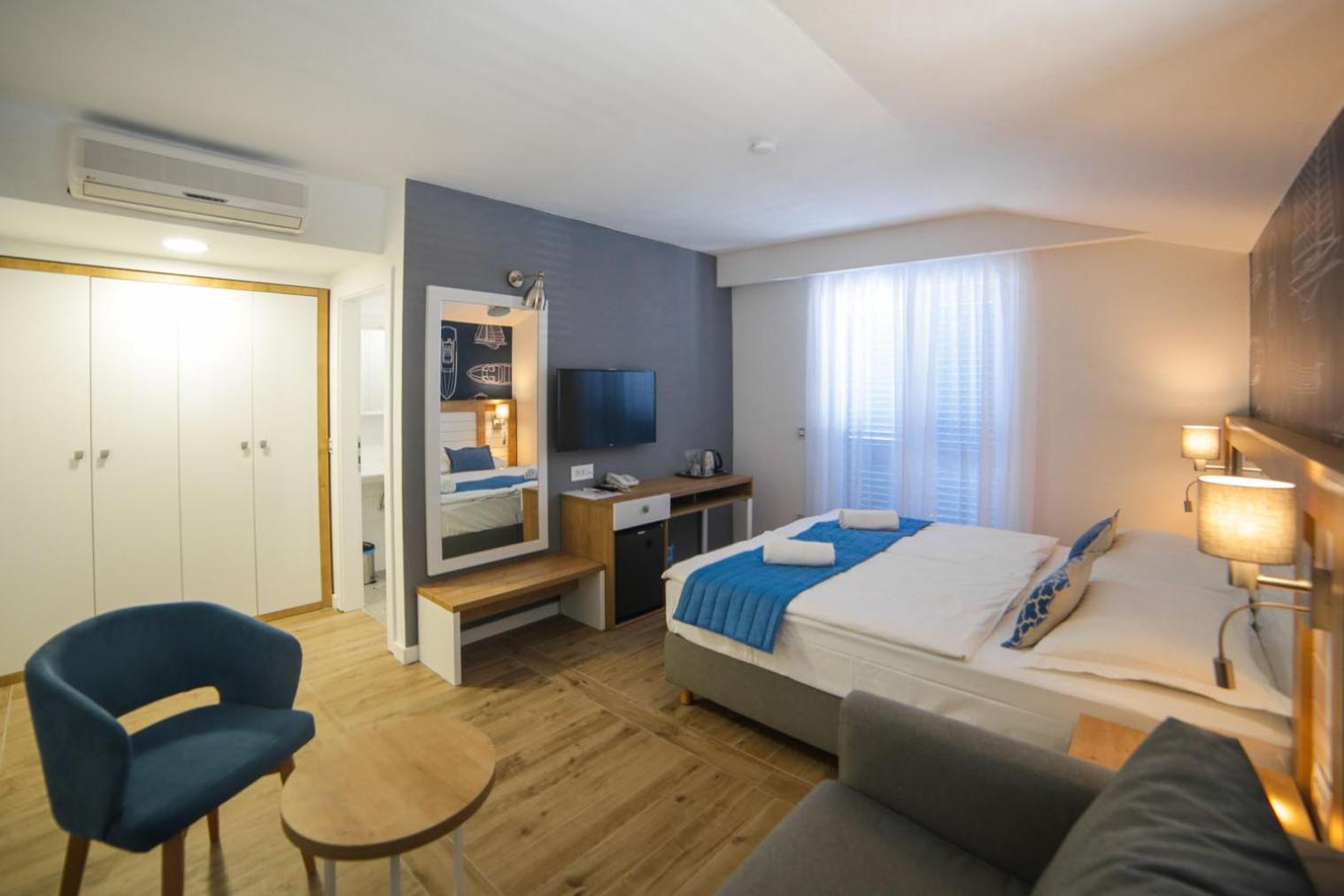 Triple Room with Sea View
