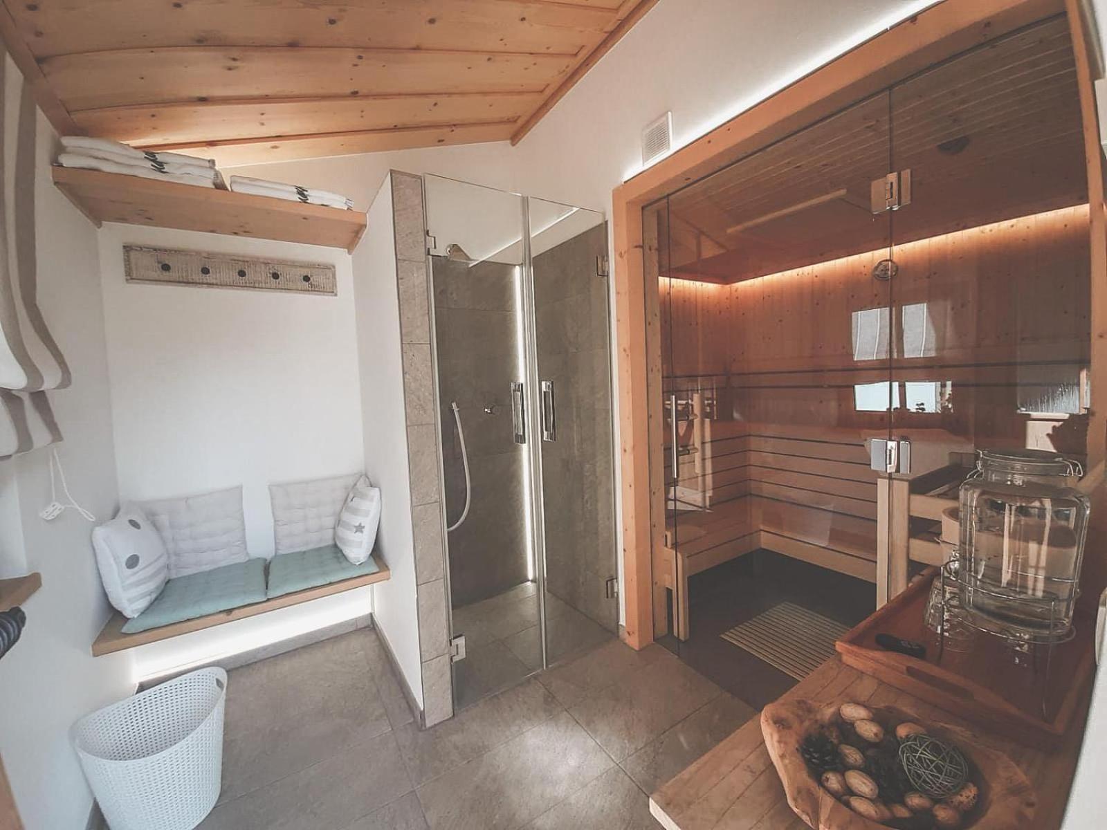 Three-Bedroom House photo 3