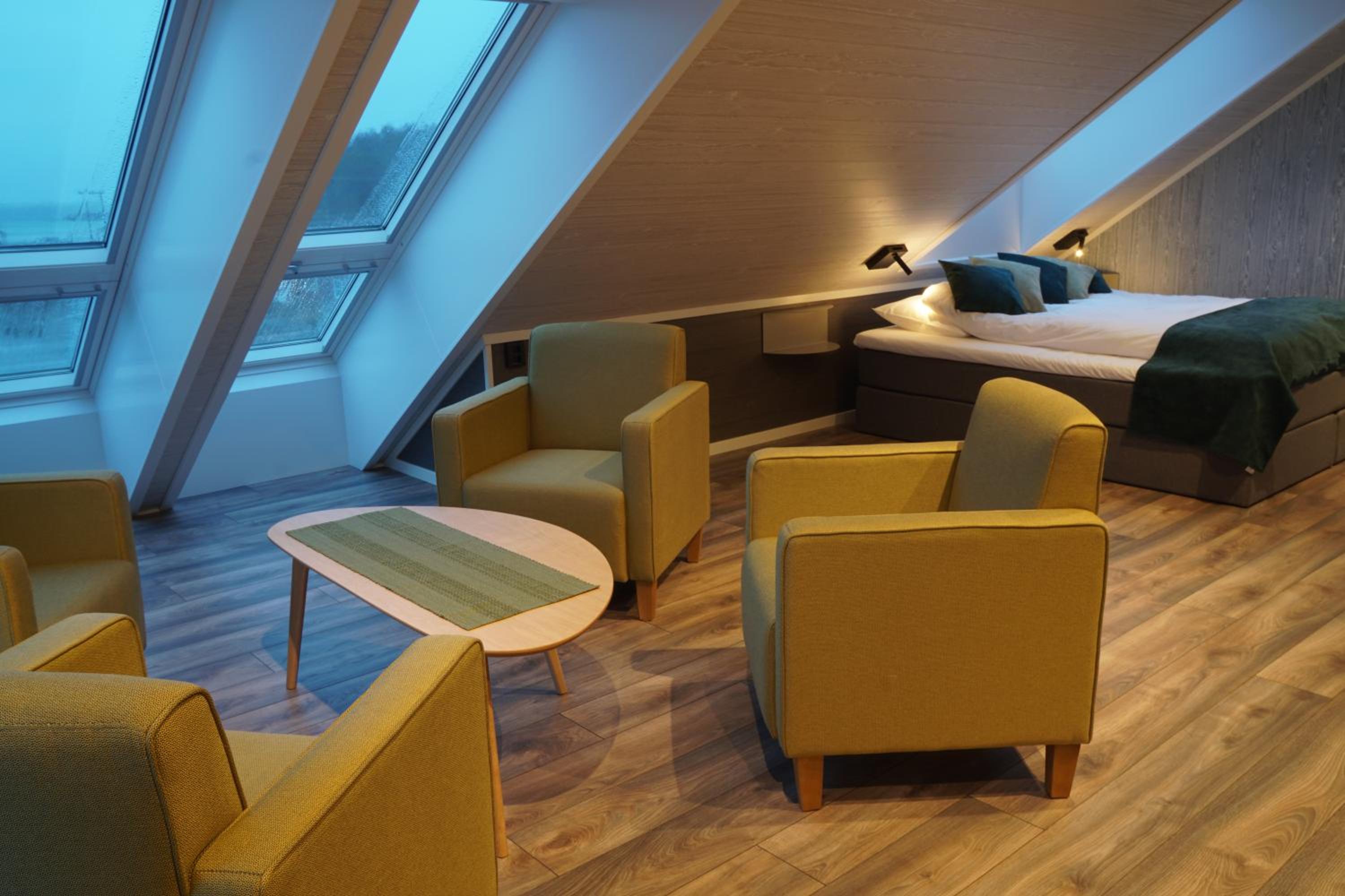 Suite with Sea View - Photo 8