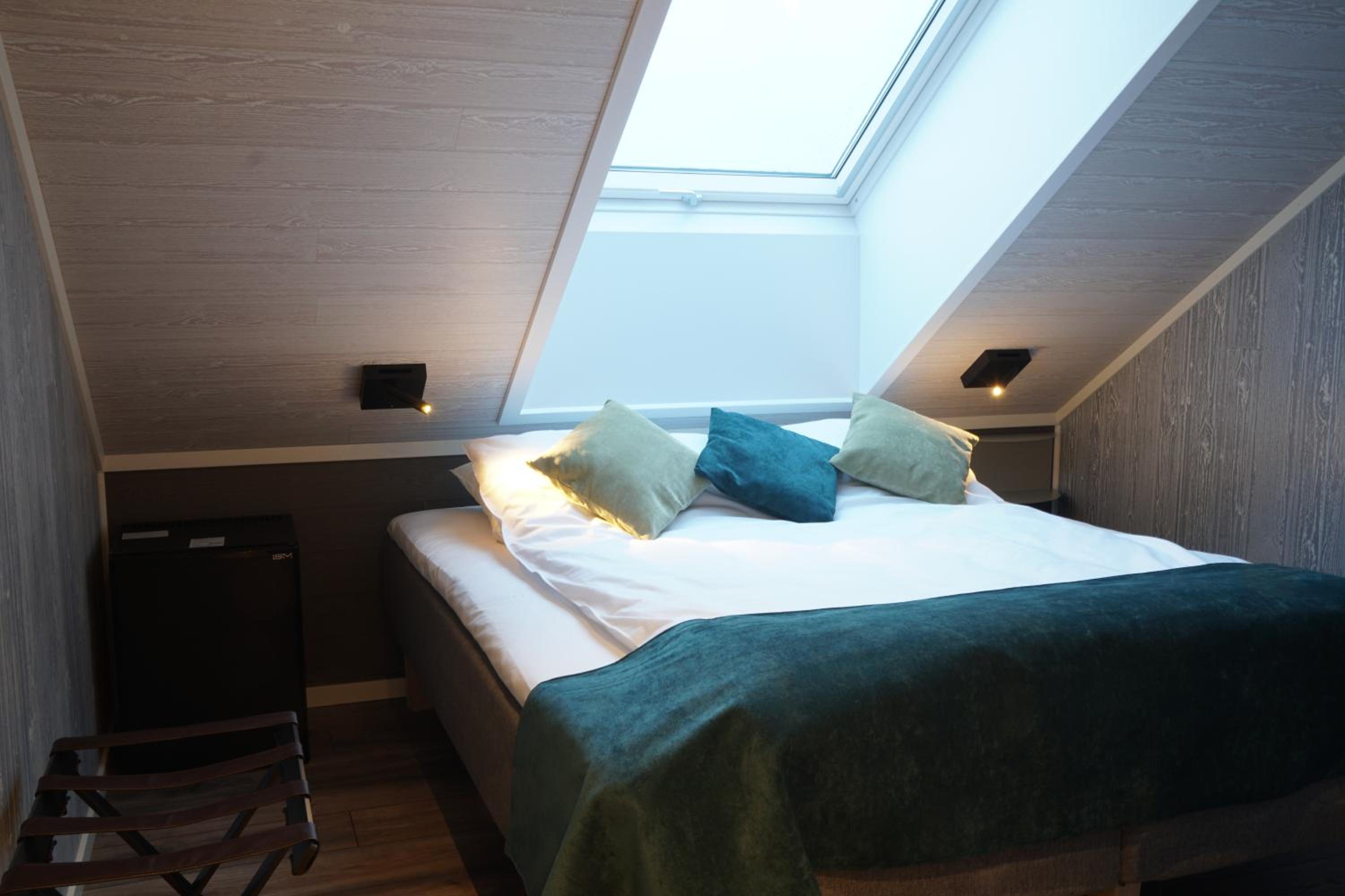 Small Double Room - Photo 1