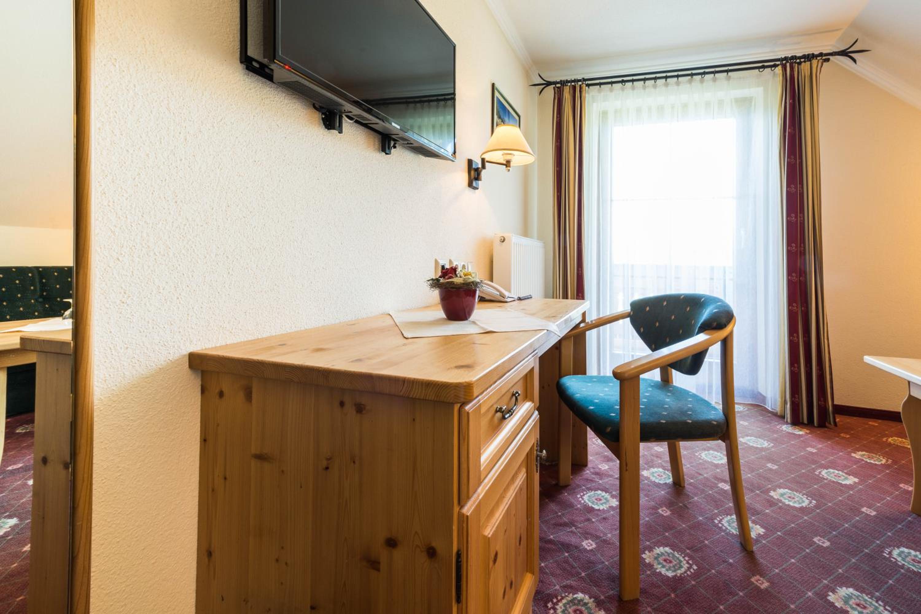 Family Room with Balcony - Photo 1