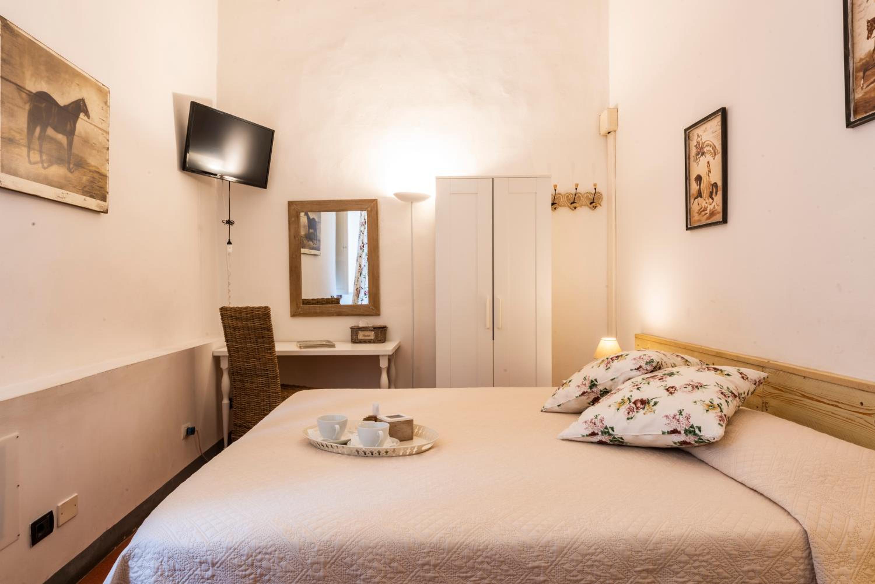Economy Double or Twin Room photo 2