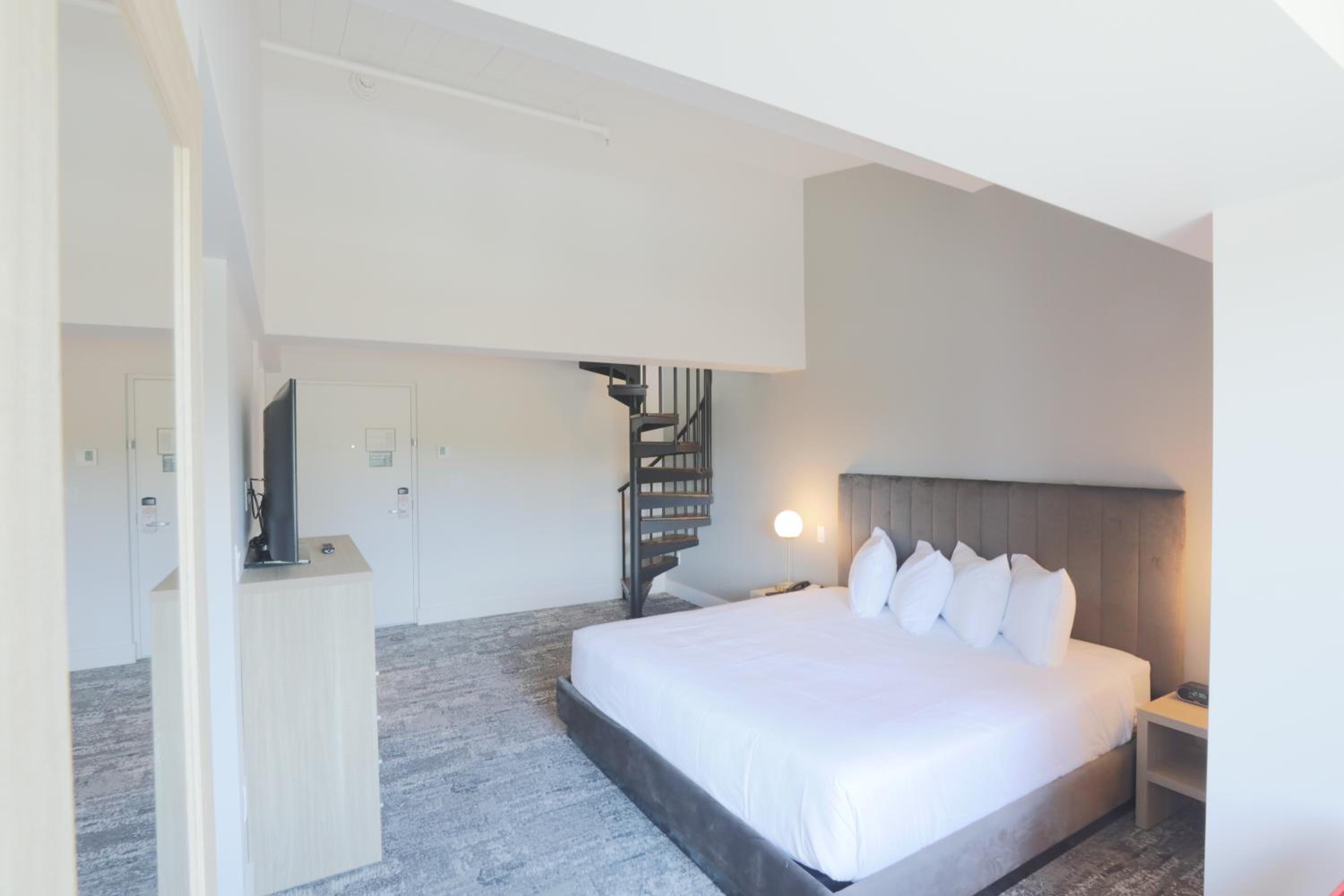 Superior Triple Room - Photo 1