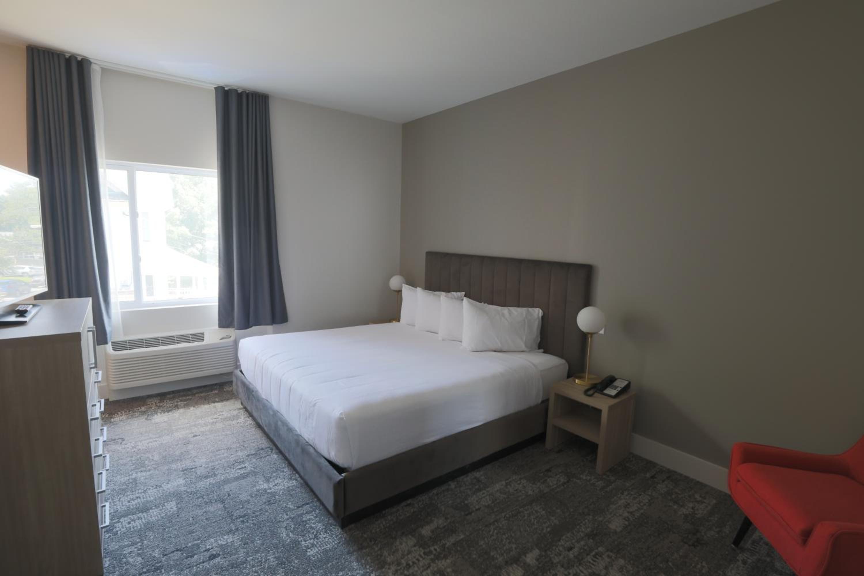 Standard King Room - Photo 1