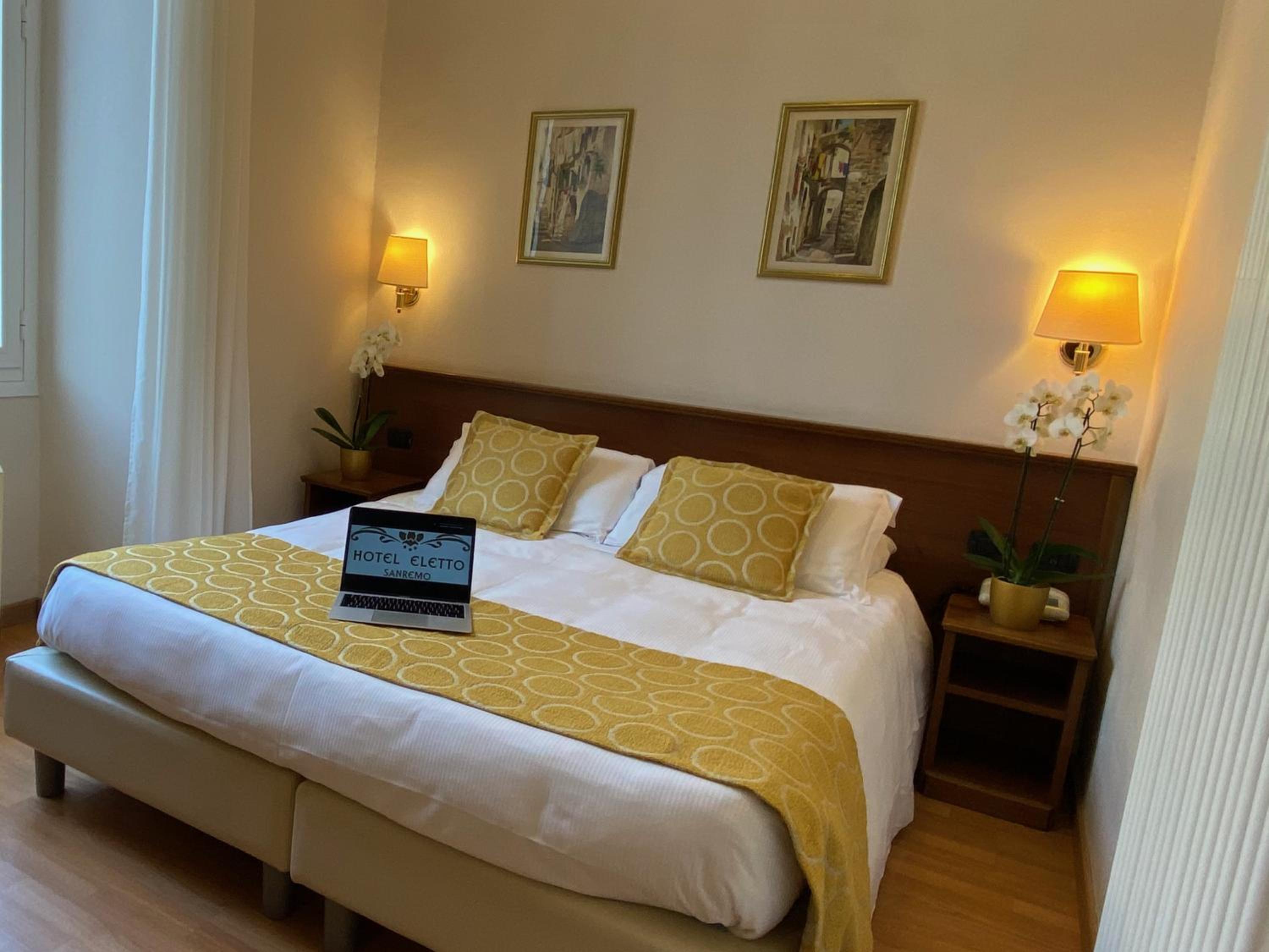 Standard Double Room - Photo 8