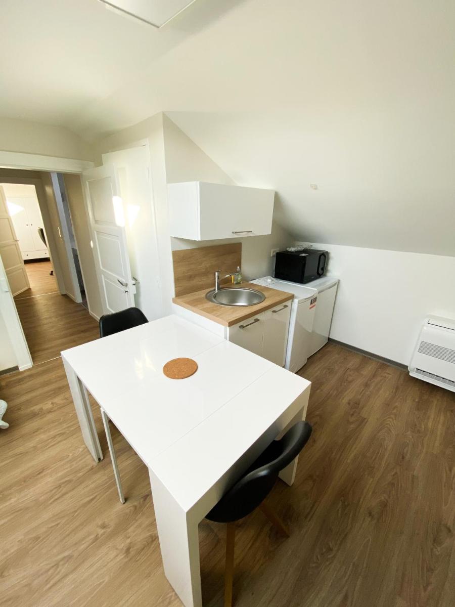 Apartment photo 2