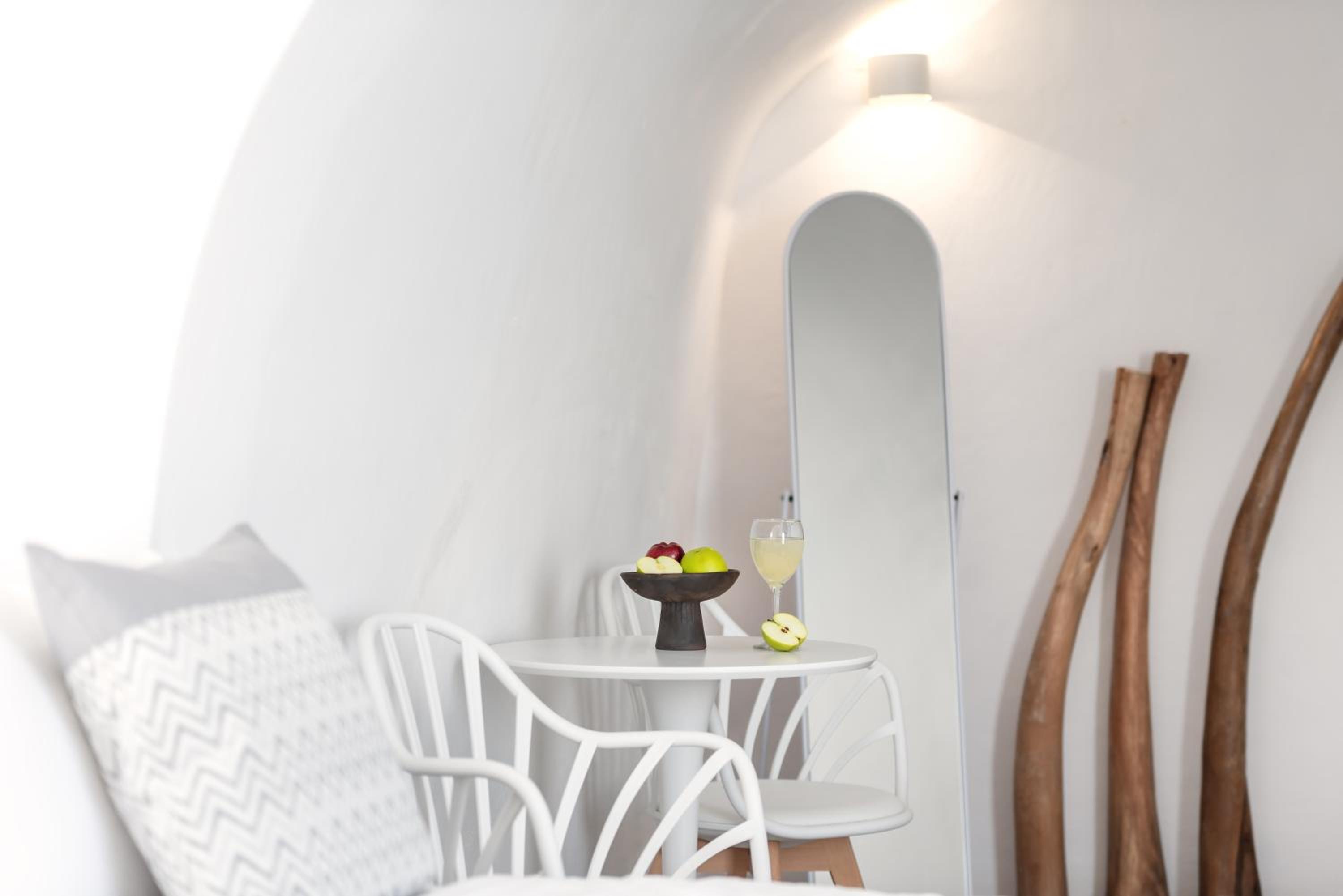 Two Bedroom Cave Suite with Hot Tub Caldera & Sea View - Photo 7