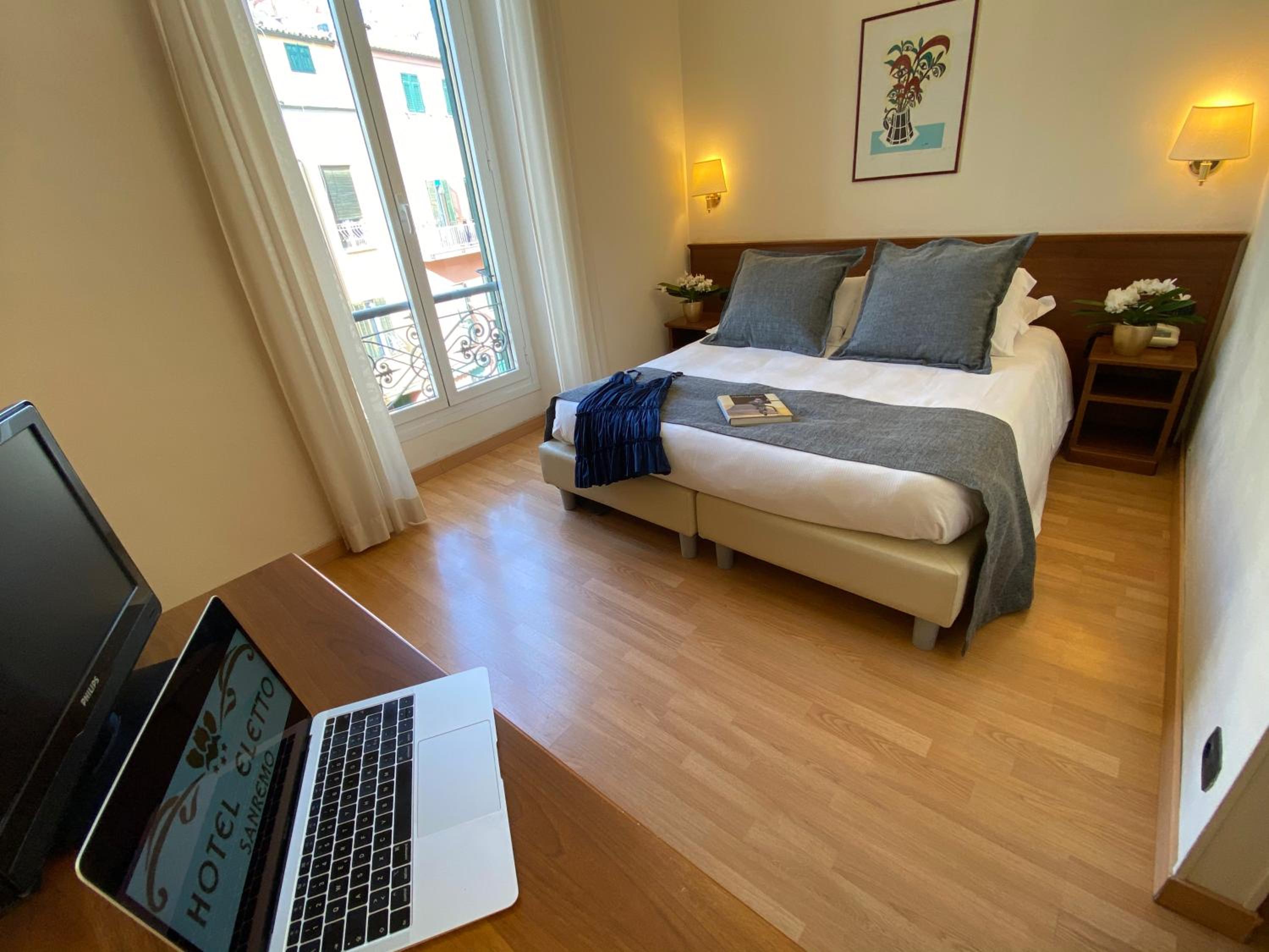 Standard Double Room - Photo 5