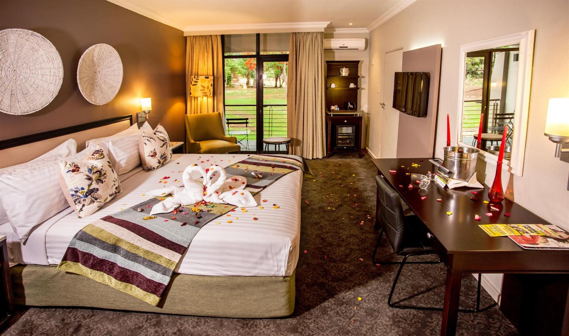 Standard room 1 King Bed Non Smoking photo 3