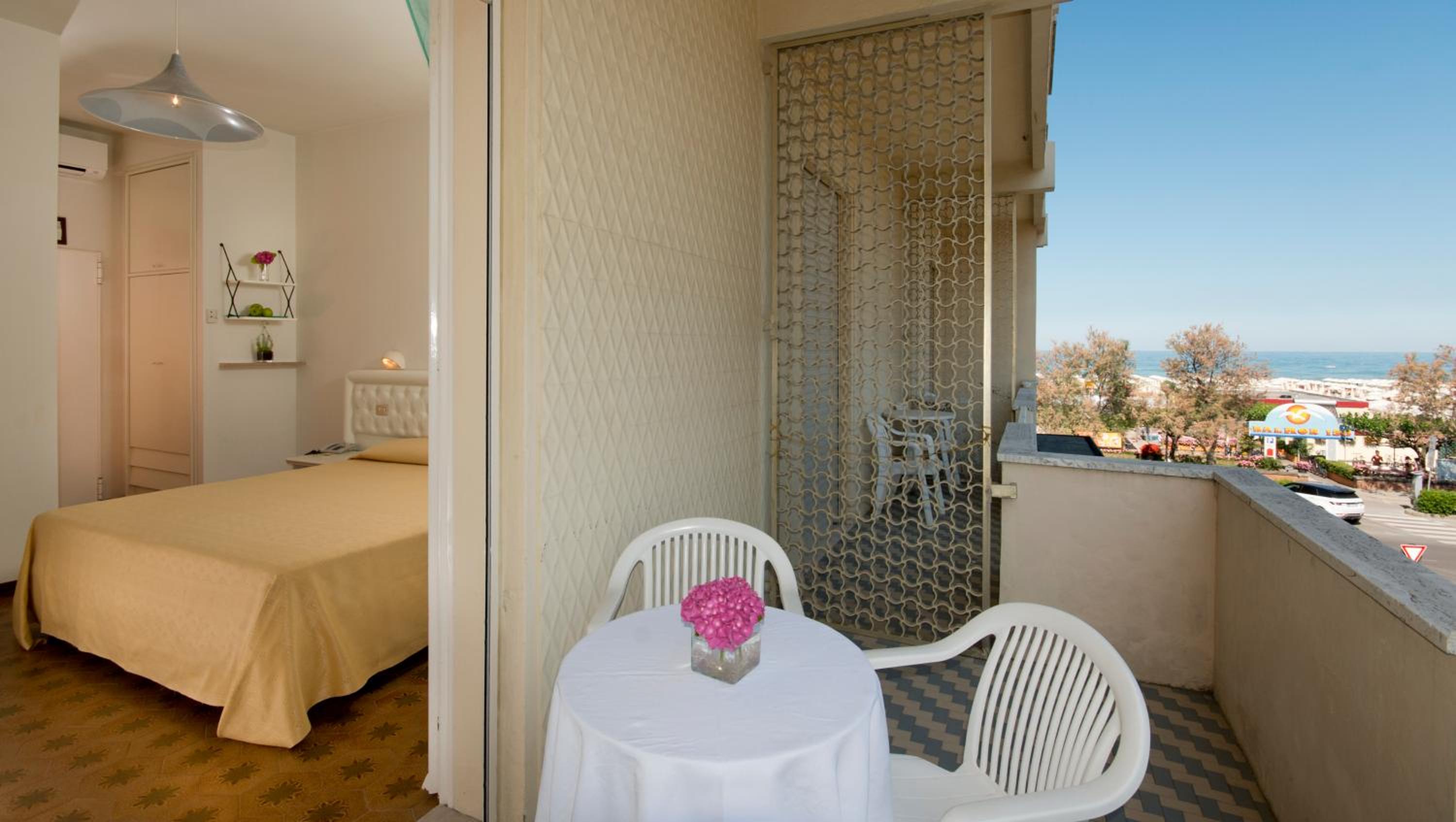 Double or Twin Room photo 2