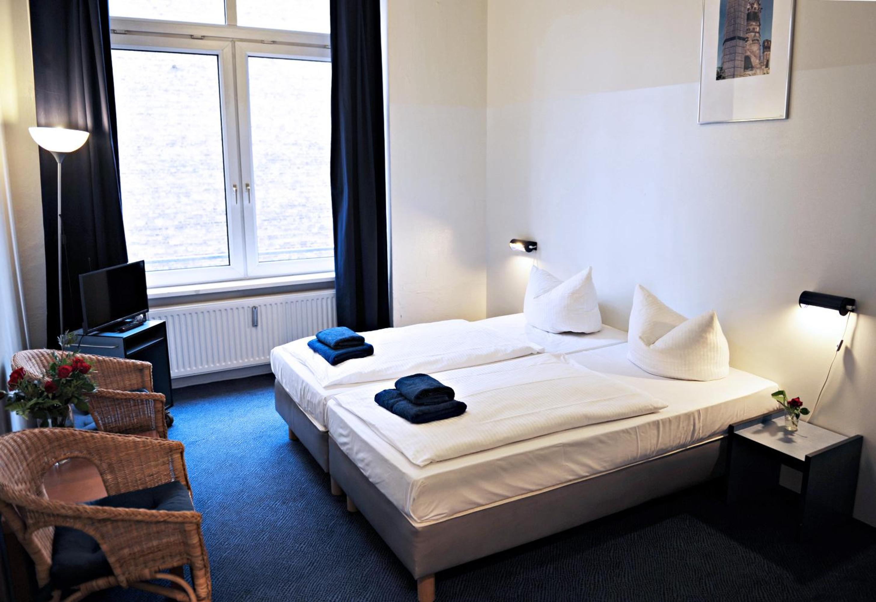 Double or Twin Room photo 1