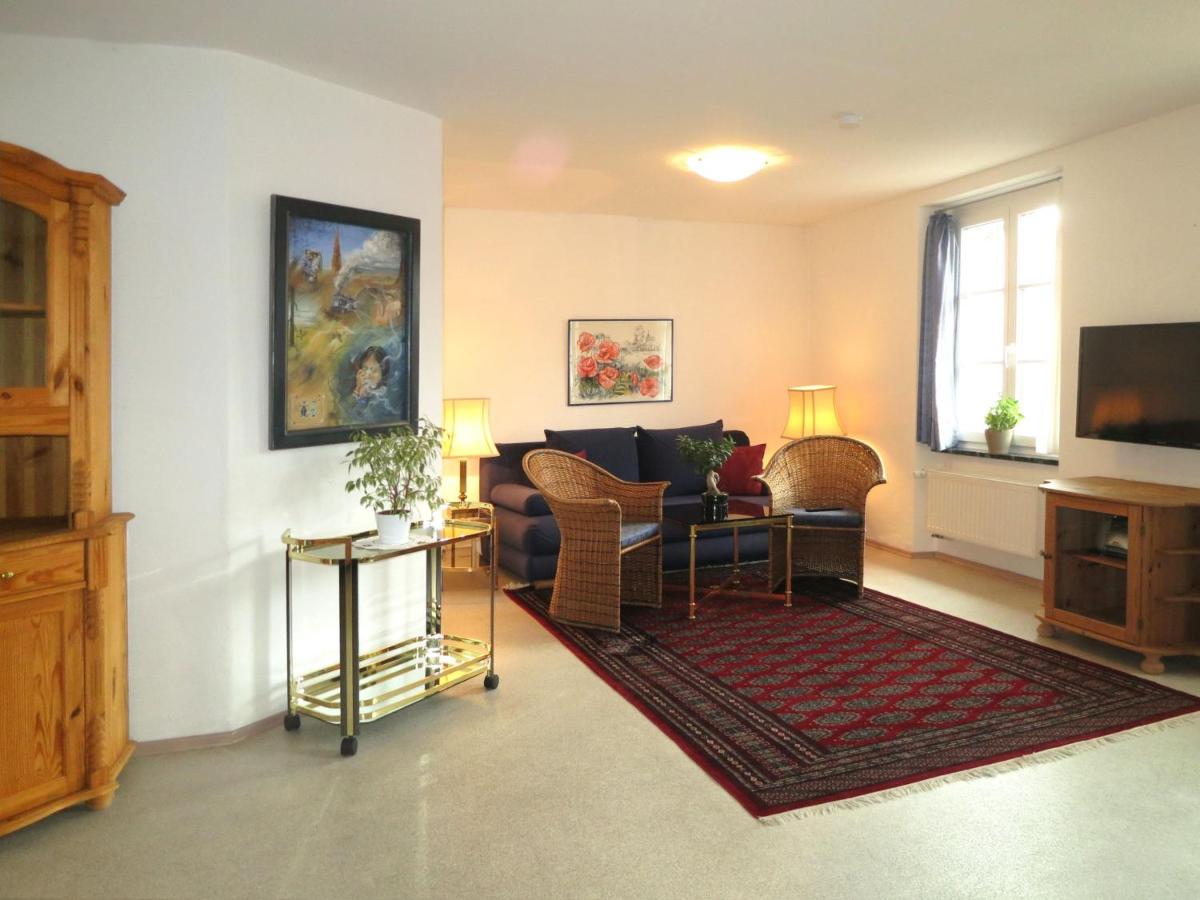 Apartment photo 2