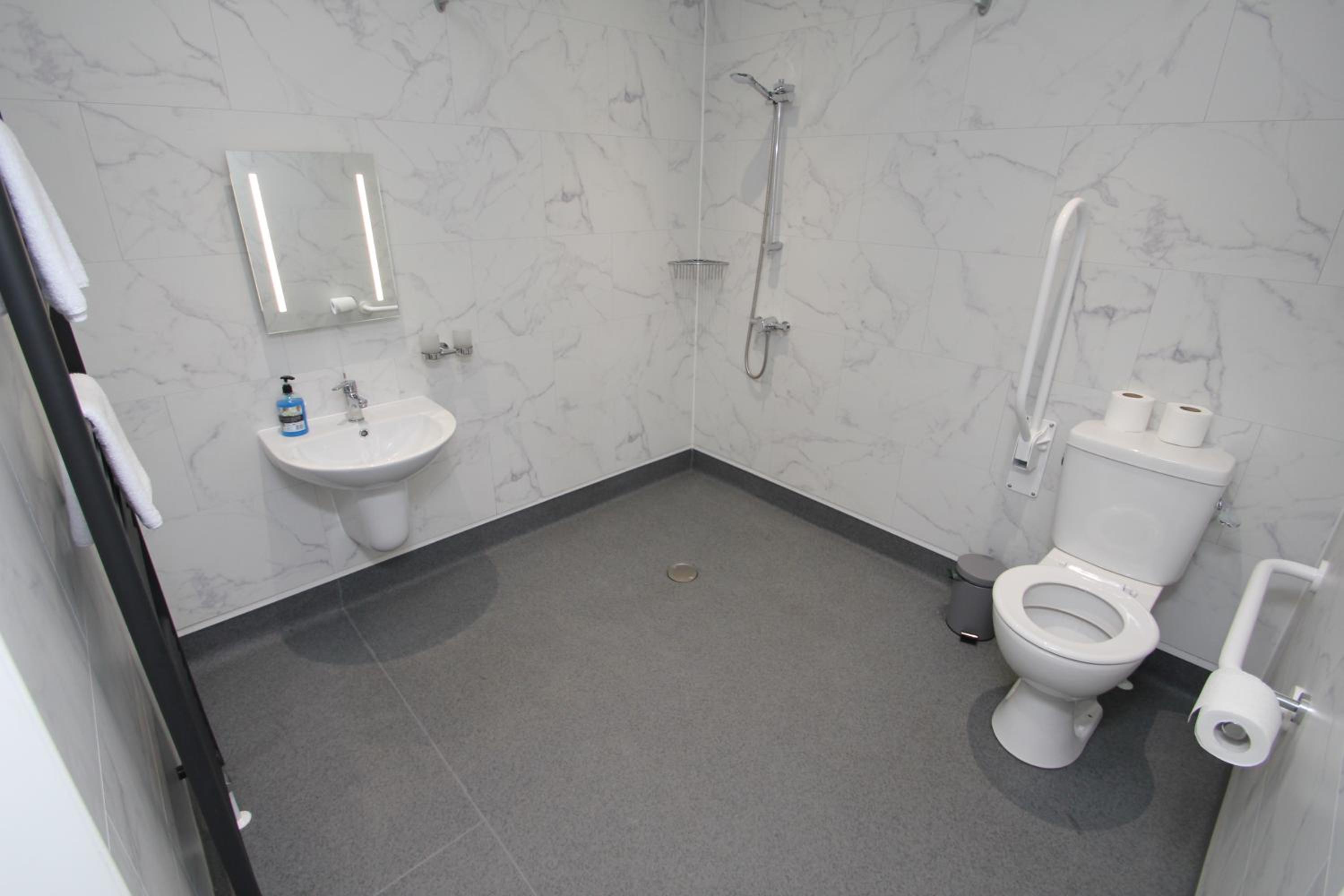 Family Room - Disability Access photo 3