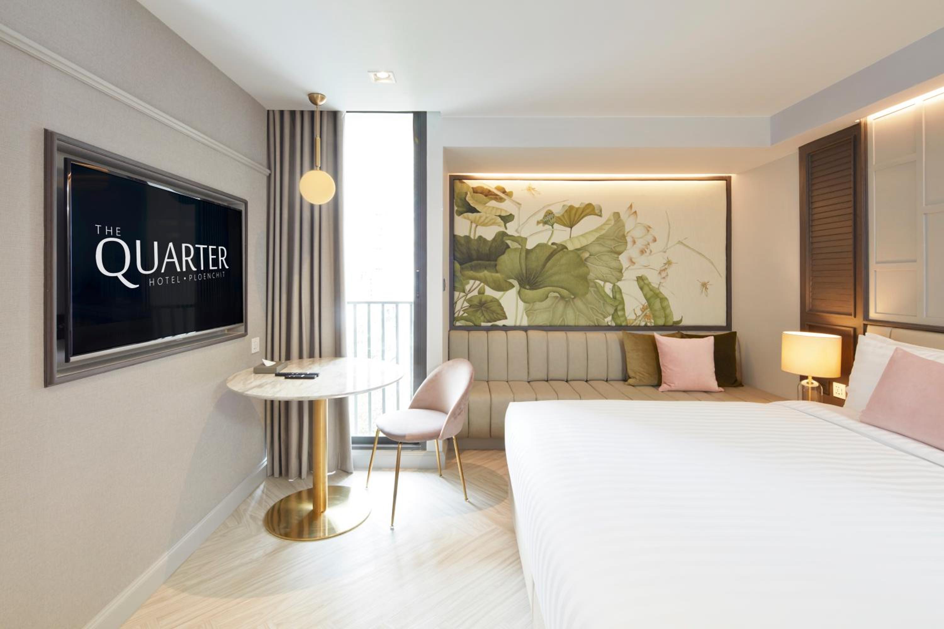 Deluxe King Room photo 3