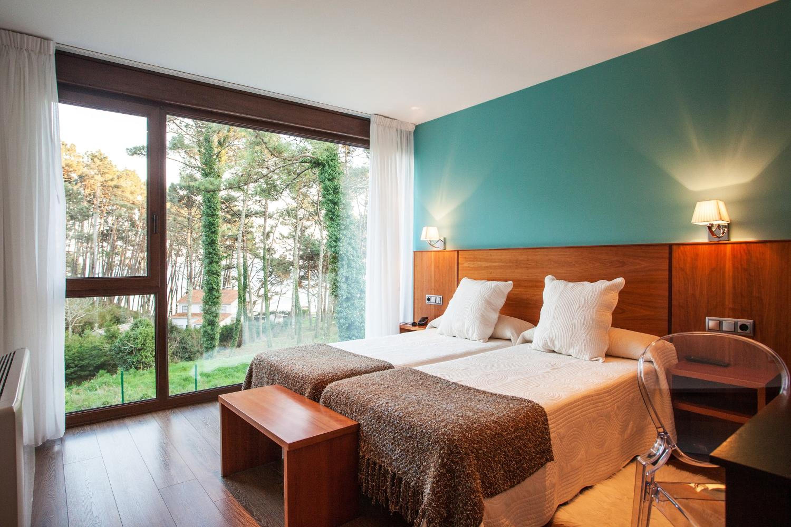 Superior Double or Twin Room with Terrace with Sea View - Photo 6