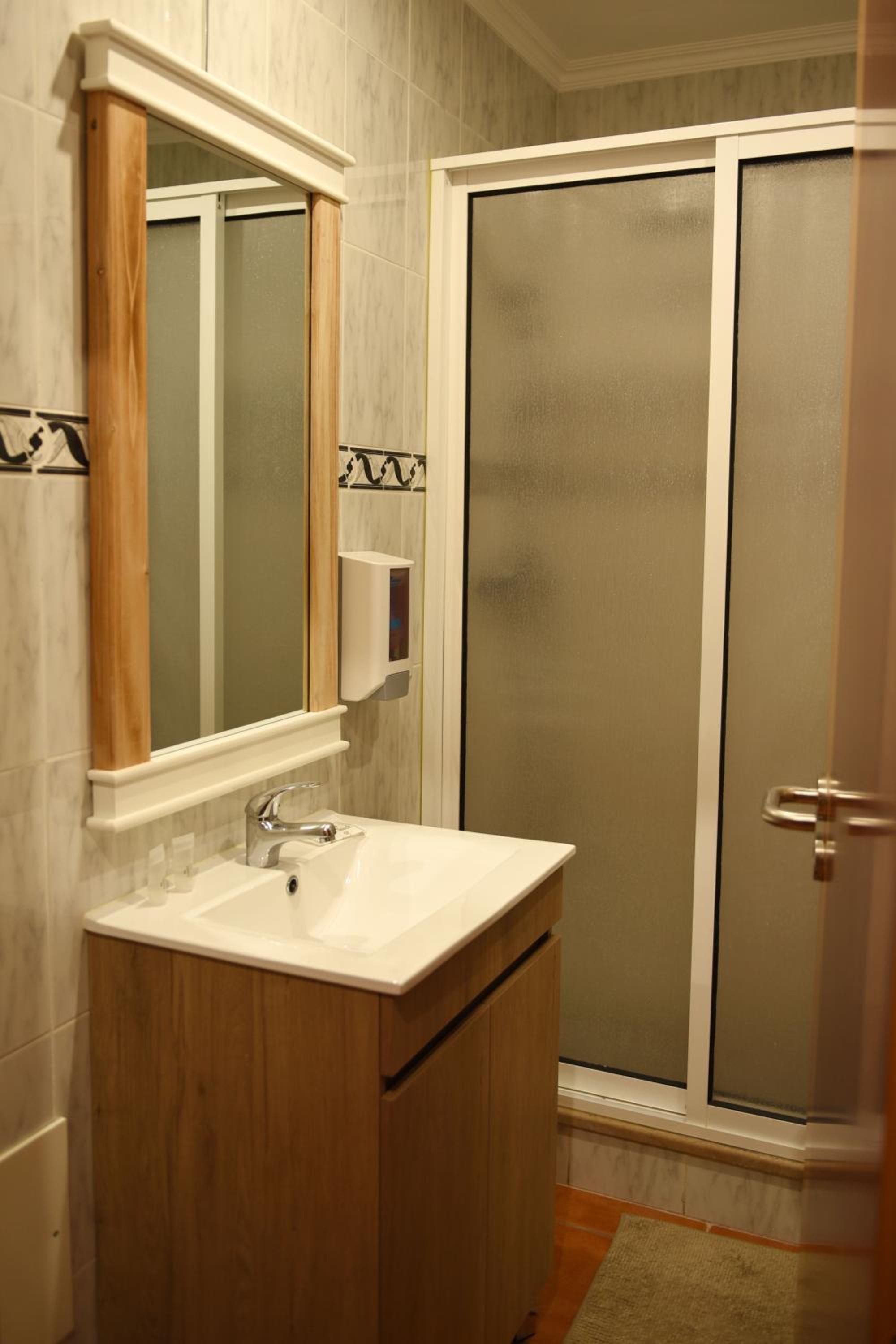 Double Room - Photo 4