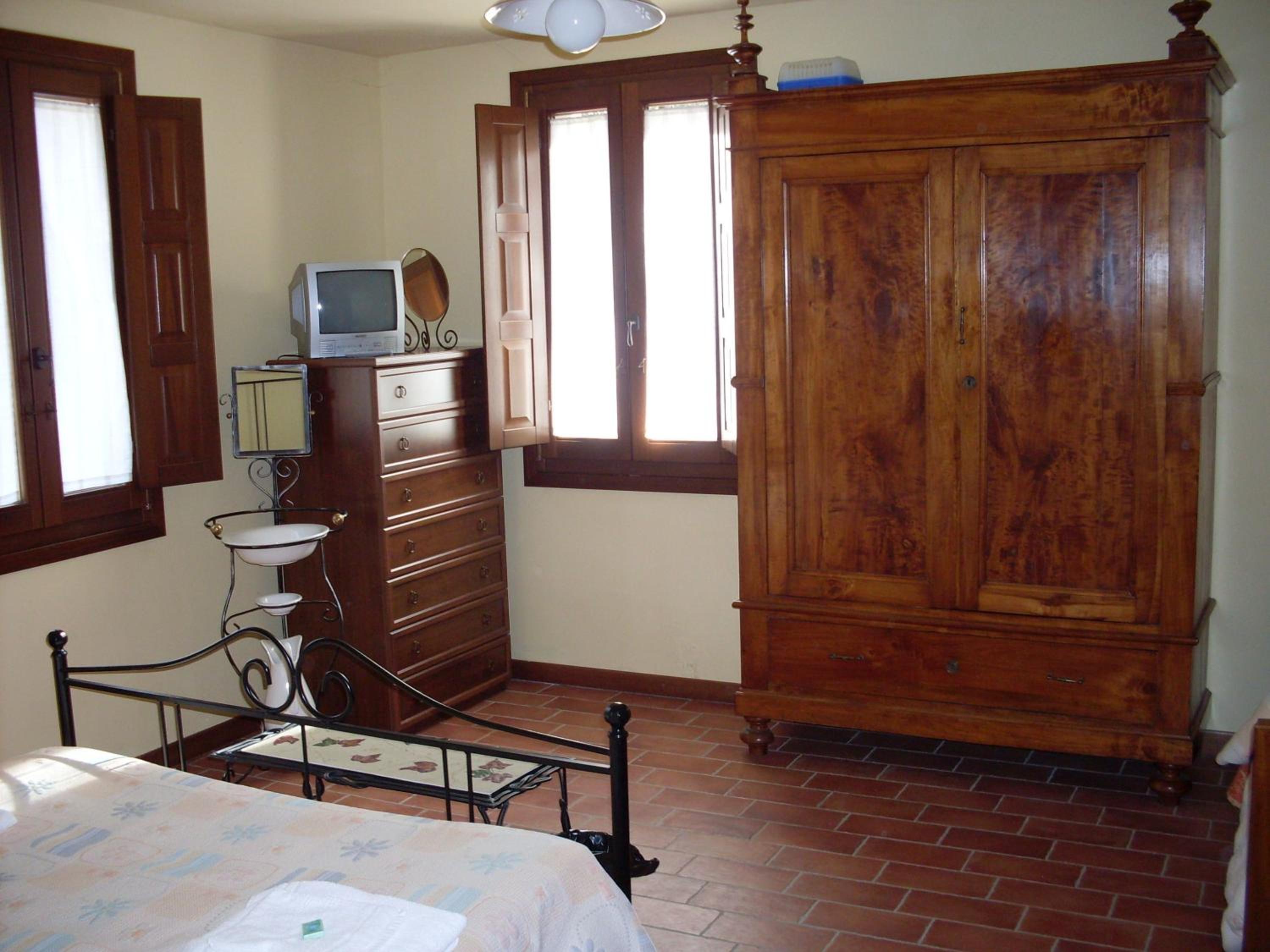 Classic Triple Room photo 2