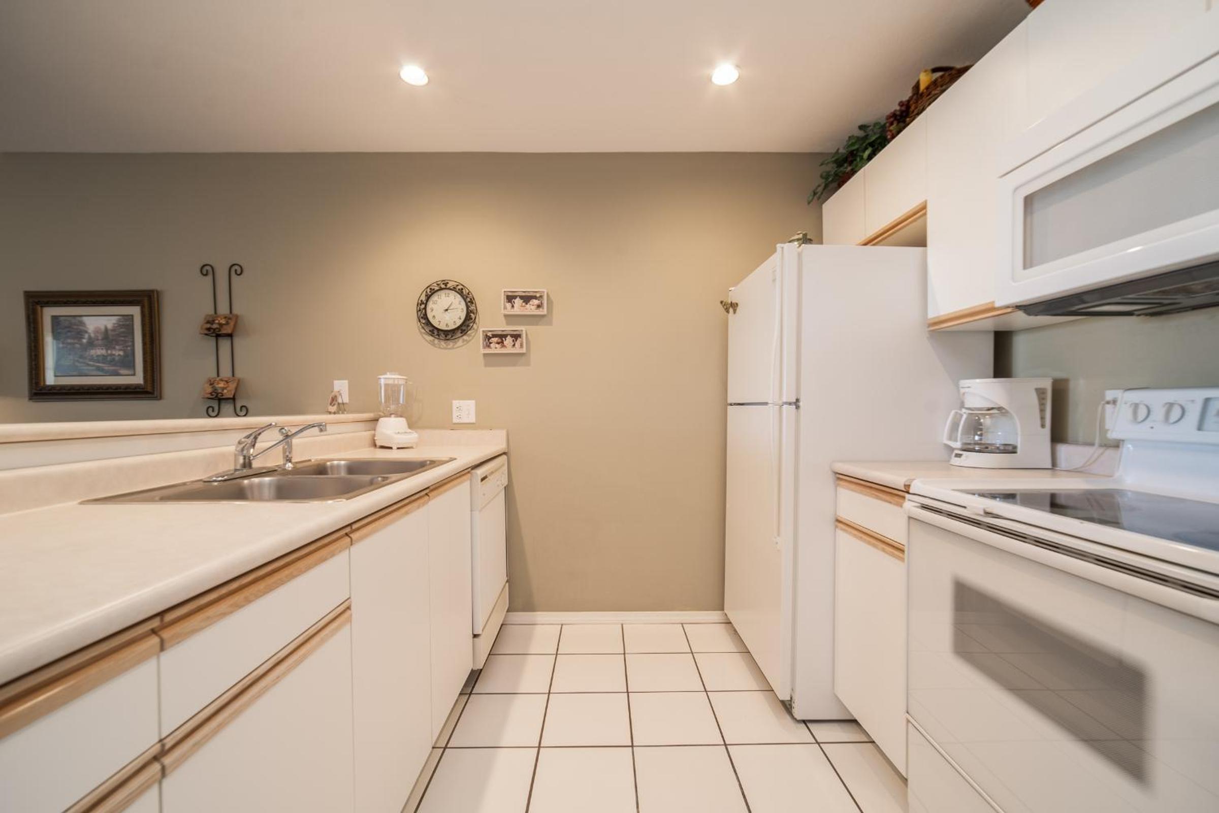 One-Bedroom Apartment, photo 7