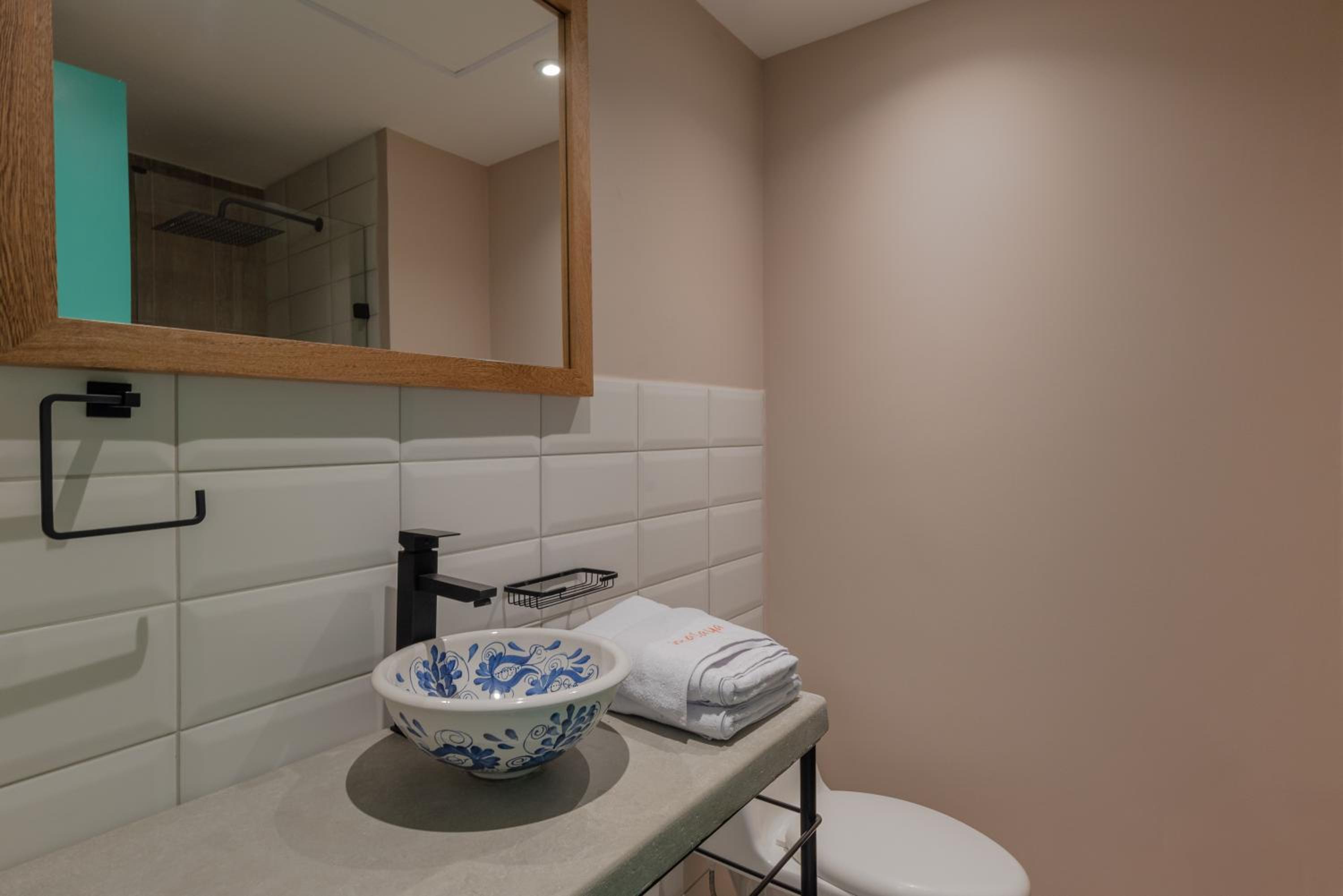 Standard Double or Twin Room photo 3