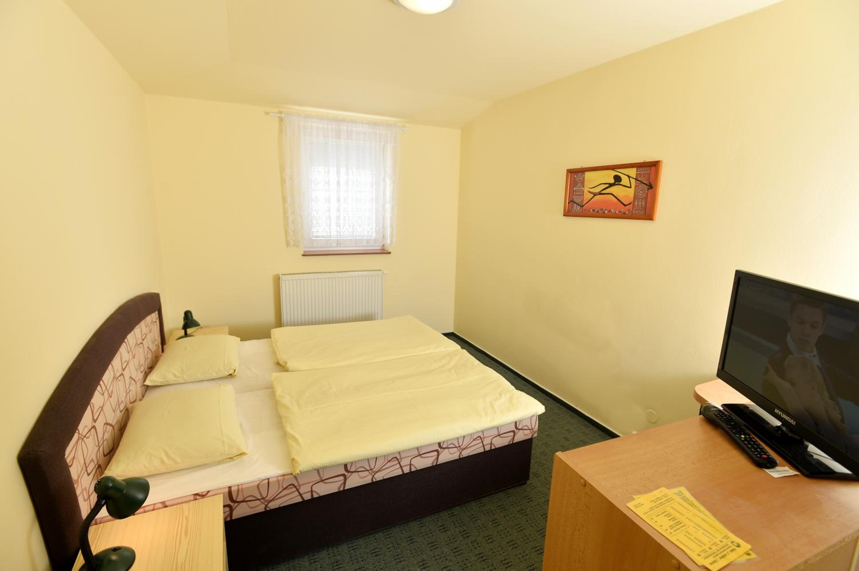 Single Room photo 2