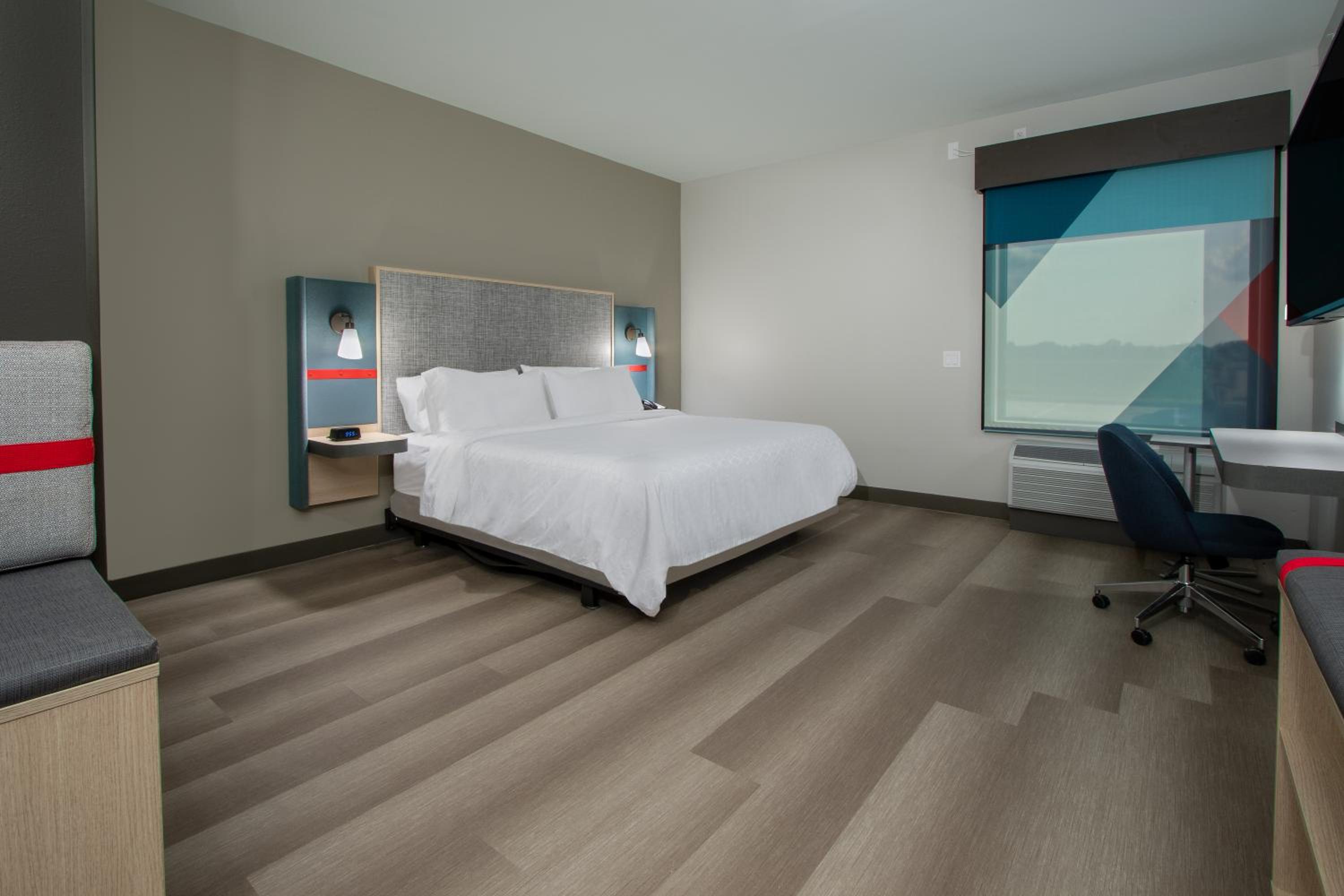 King Room - Mobility Access/Non-Smoking - Photo 1