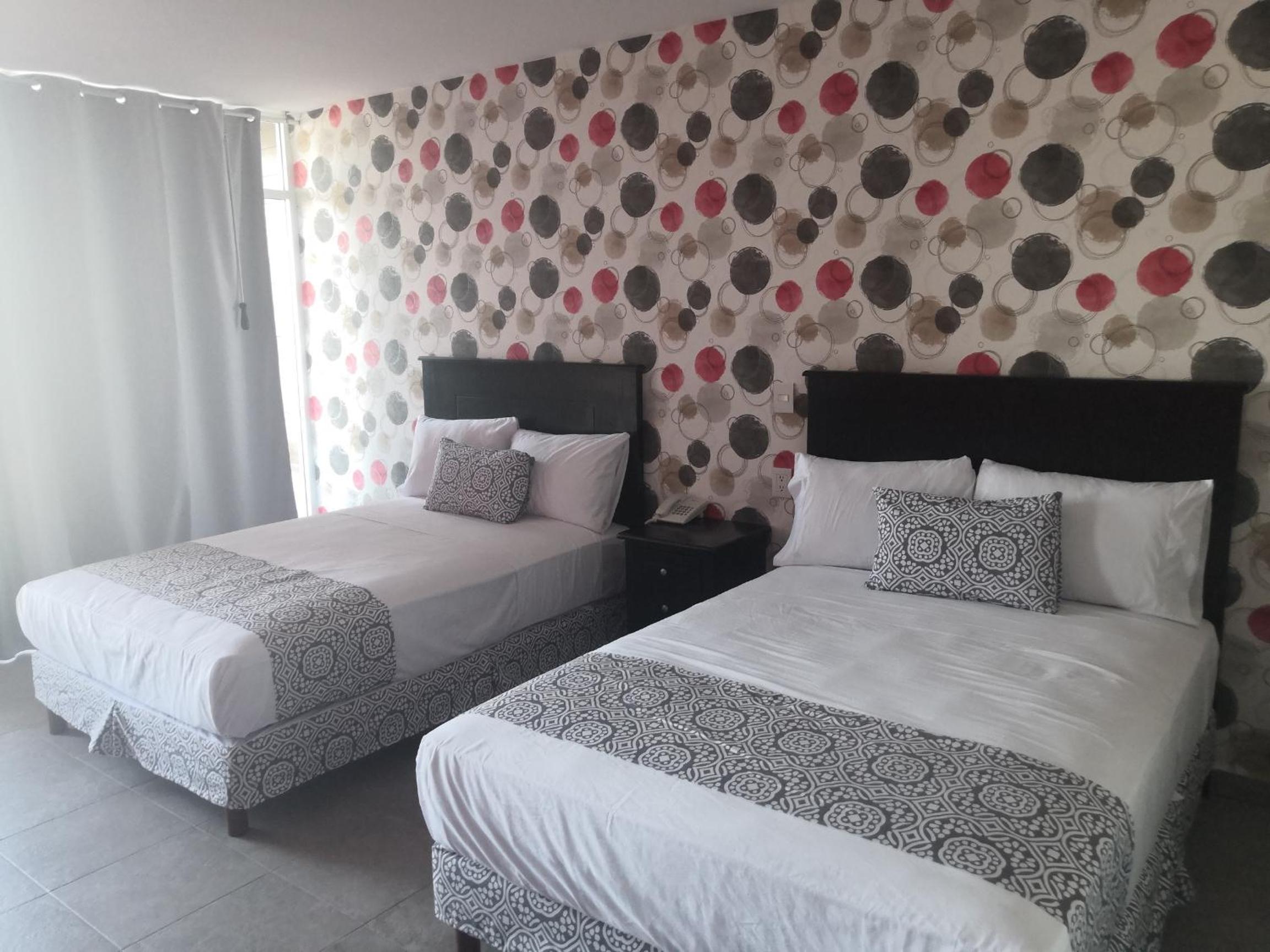 Twin Room with Sea View - Photo 10